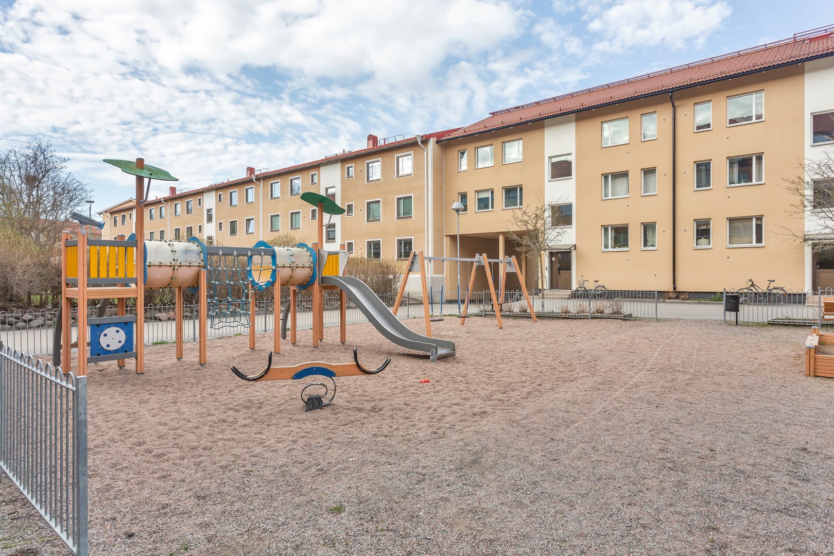 Bostadsbild från Gröna gatan 27D, Såld i Salabacke, Uppsala