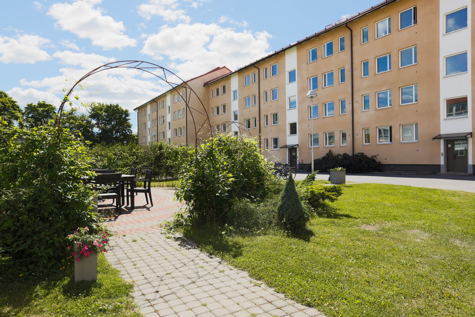 Bostadsbild från Gröna gatan 27D, Såld i Salabacke, Uppsala