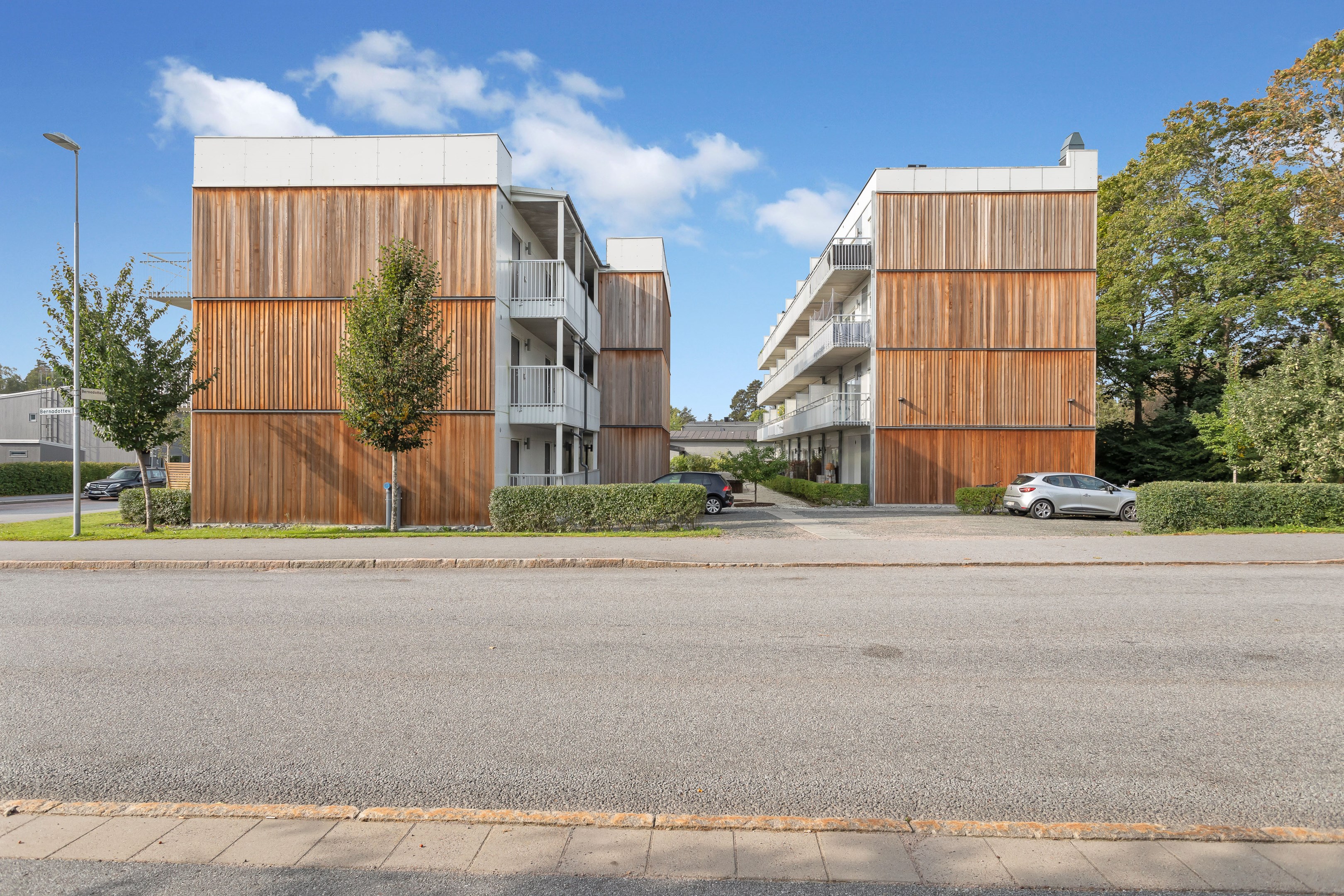 Bostadsbild från Bernadottestigen 1 A, Såld i Valsätra, Uppsala