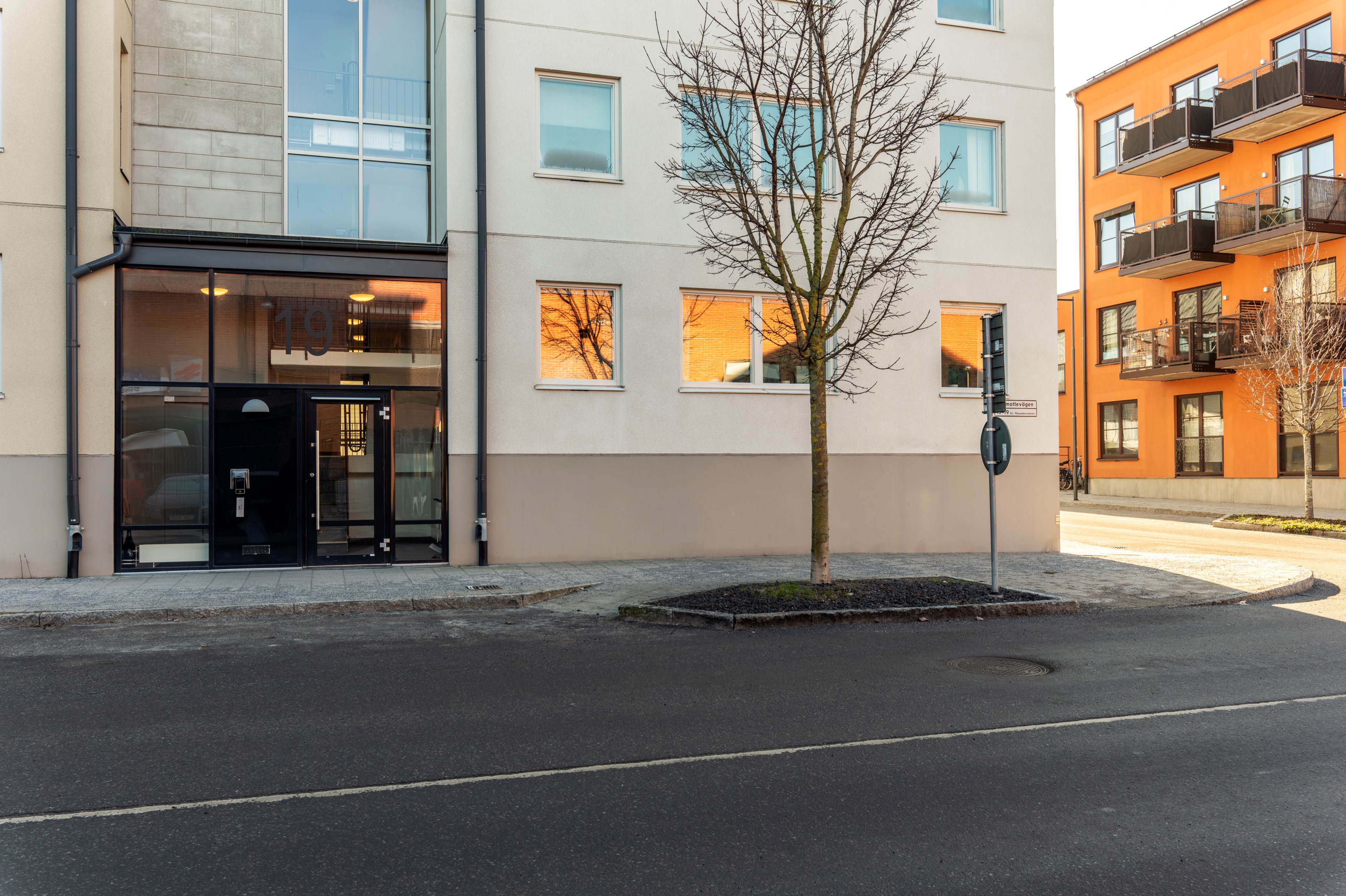 Bostadsbild från Chamottevägen 19, 1/2 tr upp, Såld i Porslinskvarteren, Värmdö