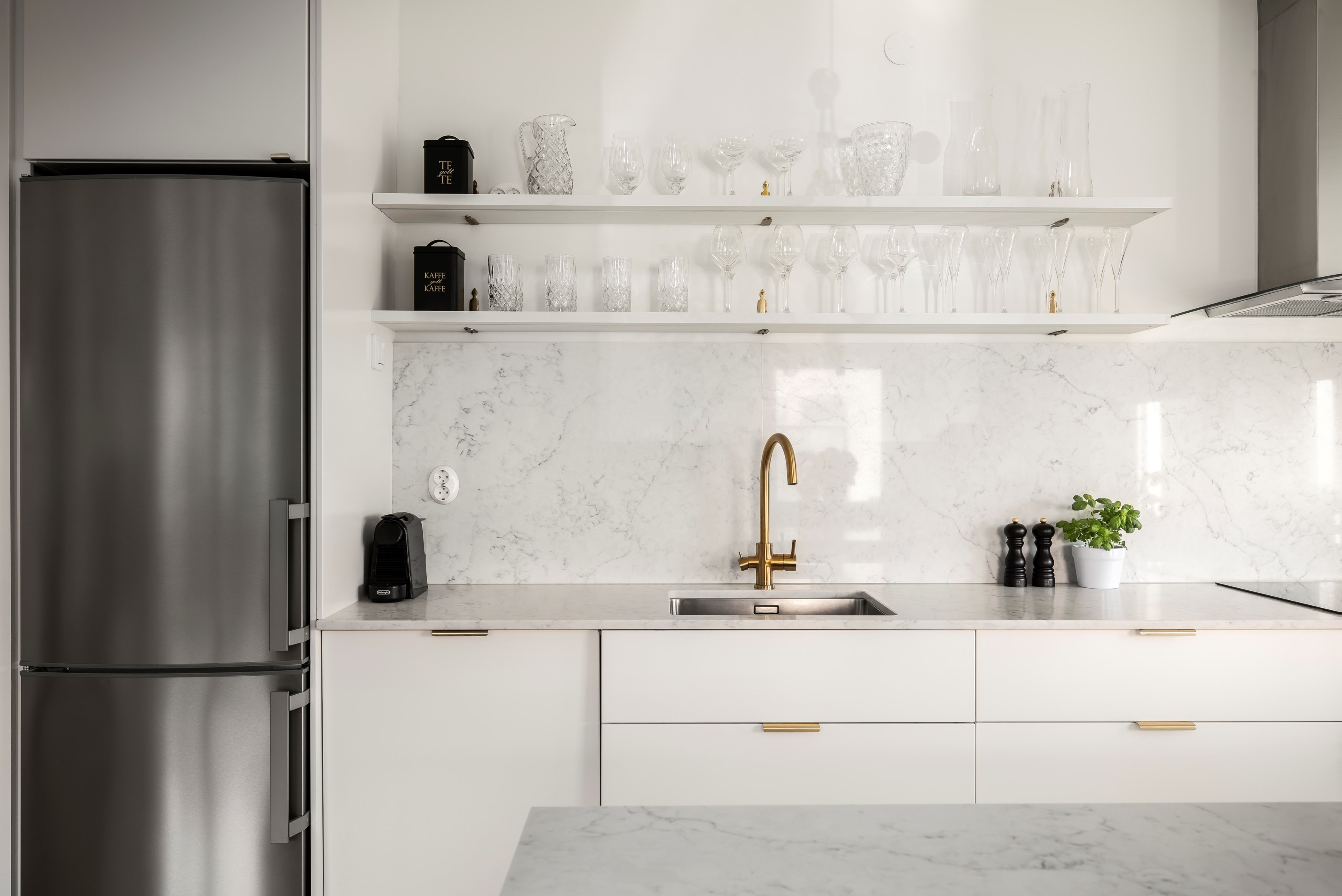 Bostadsbild från Chamottevägen 19, 1/2 tr upp, Såld i Porslinskvarteren, Värmdö