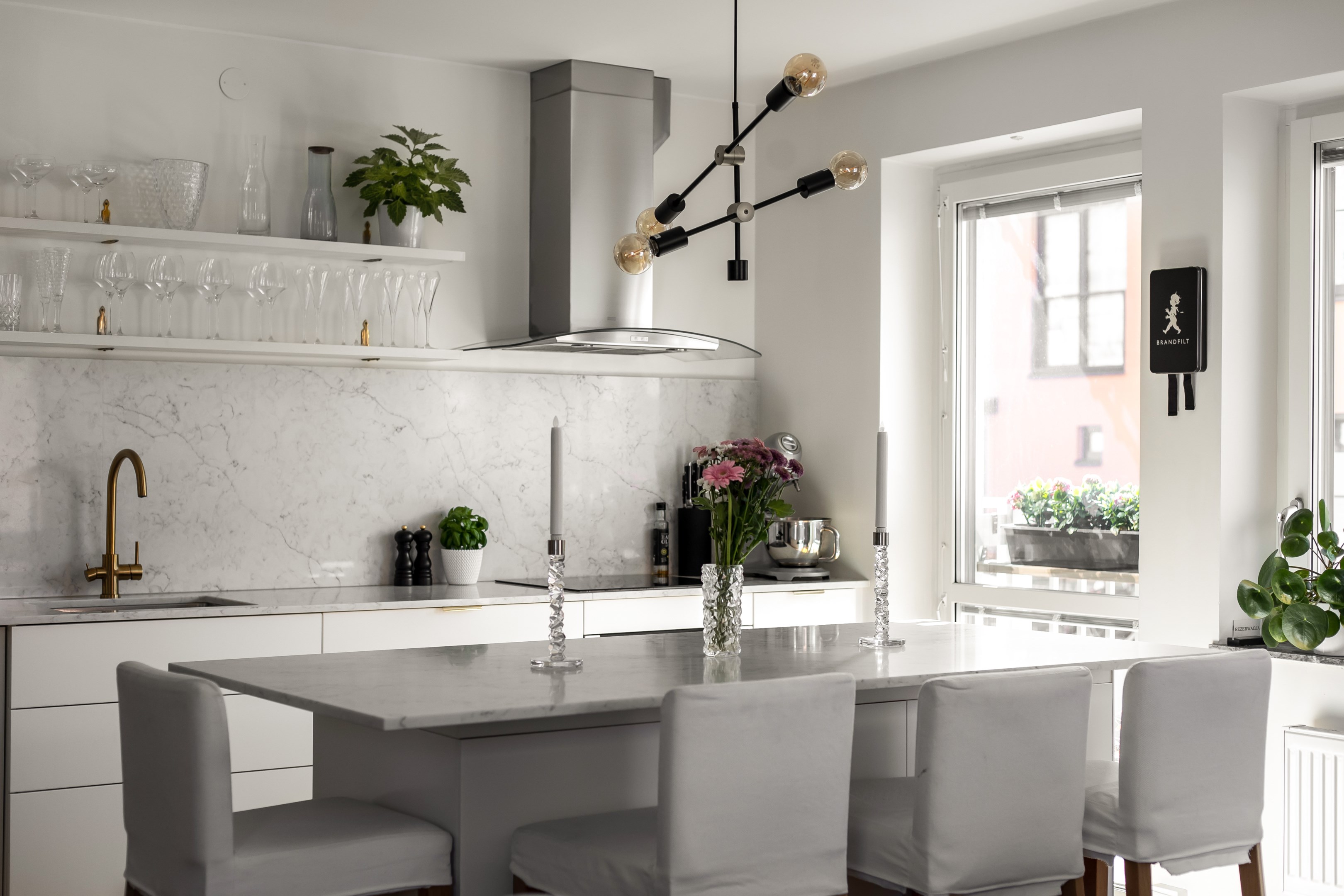 Bostadsbild från Chamottevägen 19, 1/2 tr upp, Såld i Porslinskvarteren, Värmdö