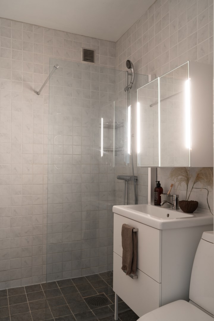 Bostadsbild från Agnegatan 9, Såld i Aroslund, Västerås