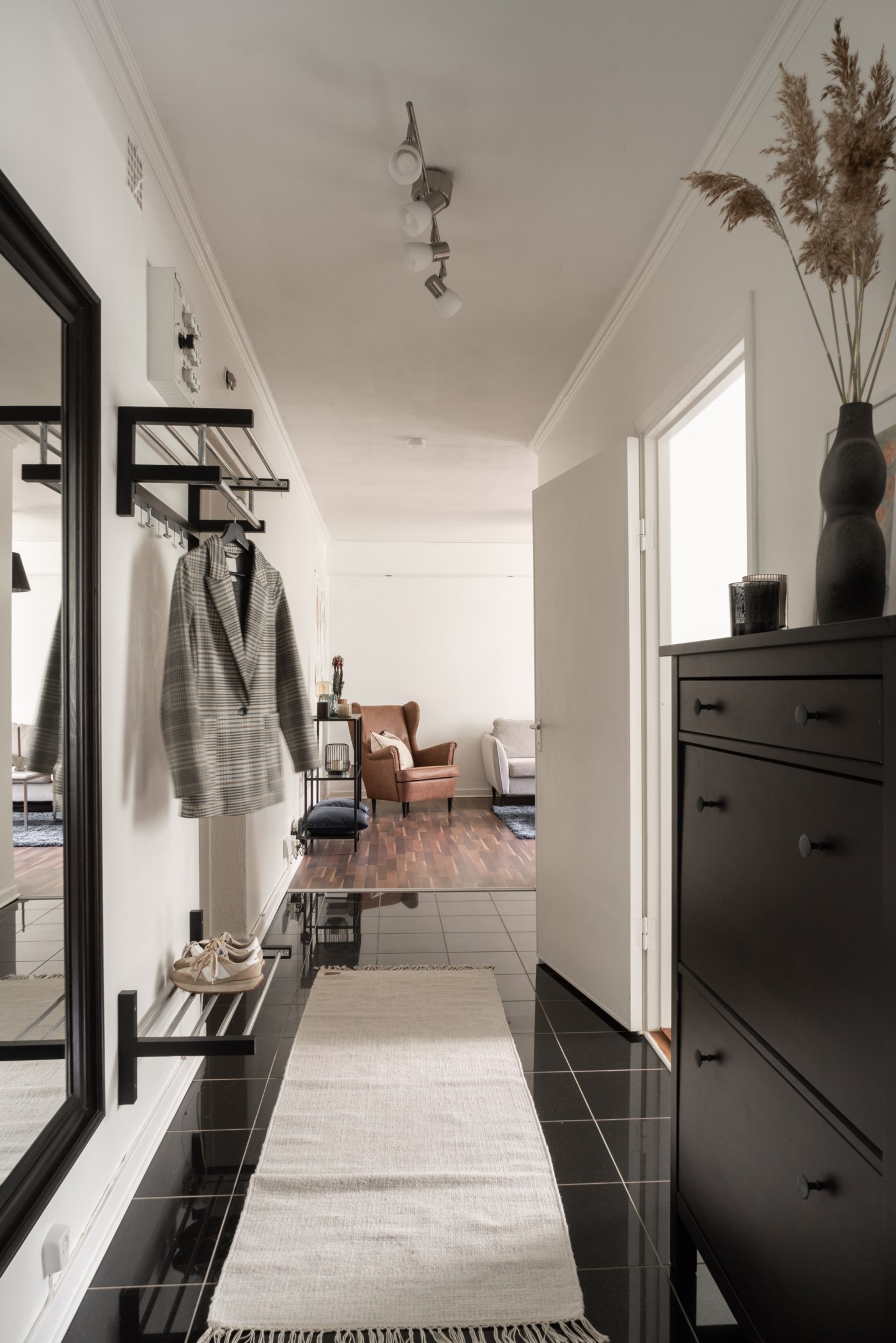 Bostadsbild från Agnegatan 9, Såld i Aroslund, Västerås