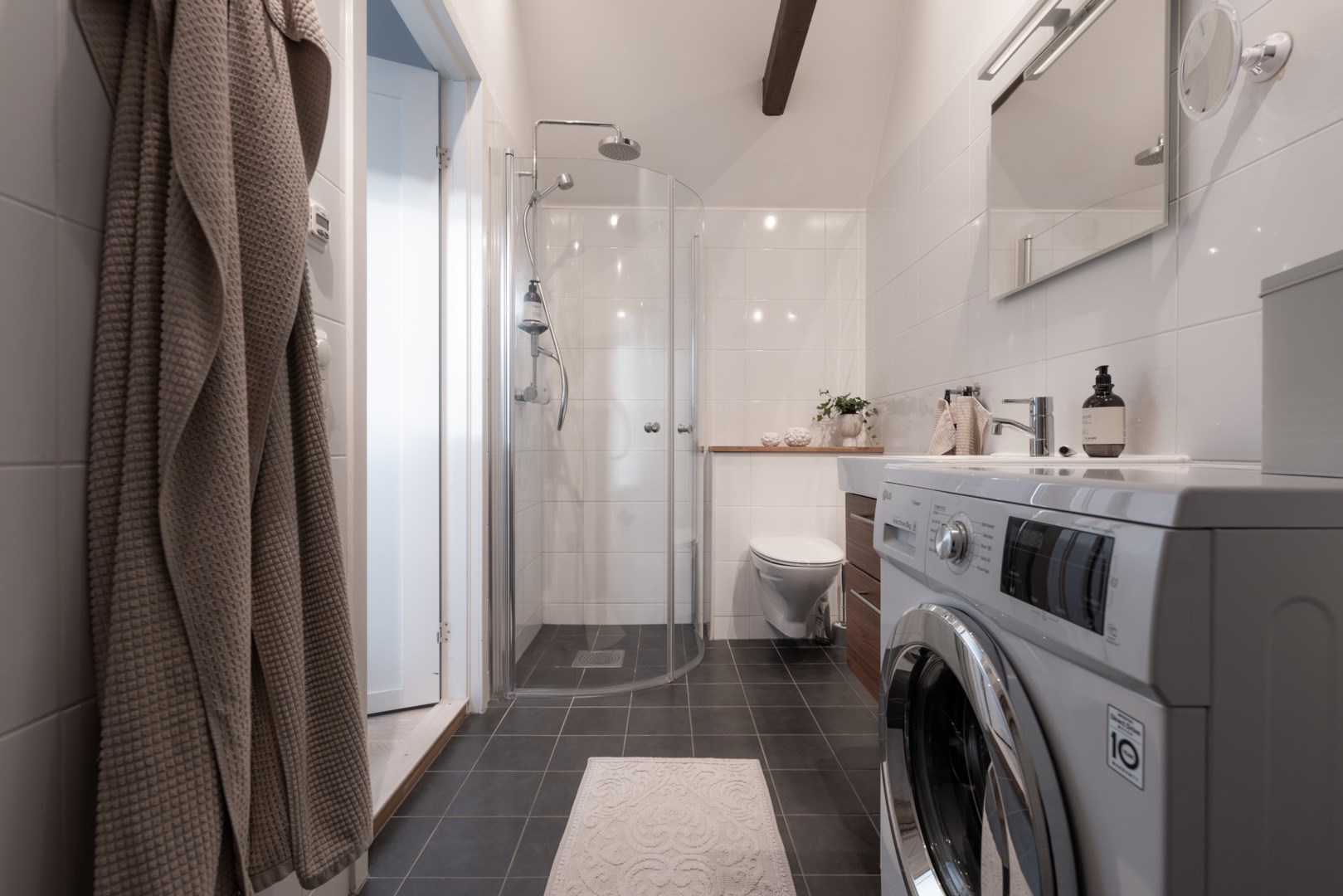 Bostadsbild från Karlsgatan 4 Västerås, Såld i Centrum, Västerås