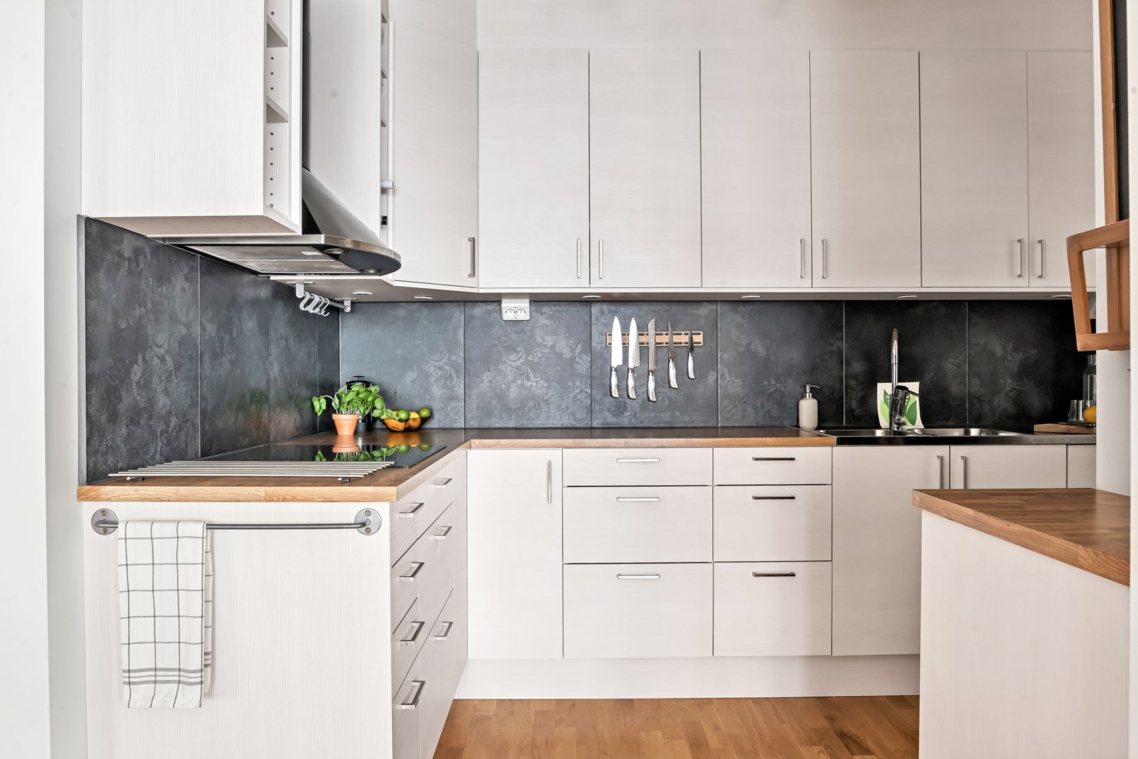 Bostadsbild från Tullgarnsgatan 23, Såld i Kungsängen, Uppsala