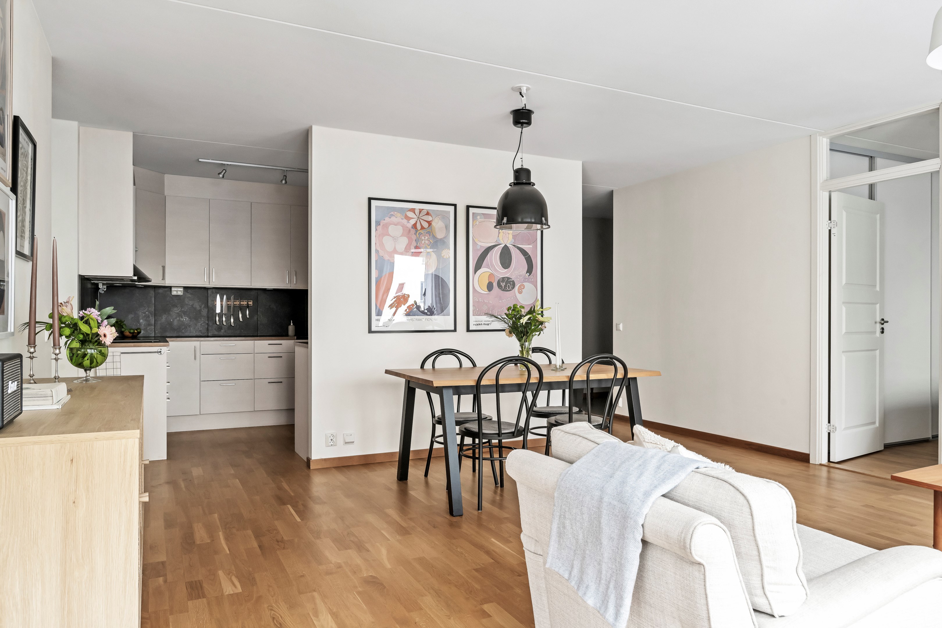 Bostadsbild från Tullgarnsgatan 23, Såld i Kungsängen, Uppsala