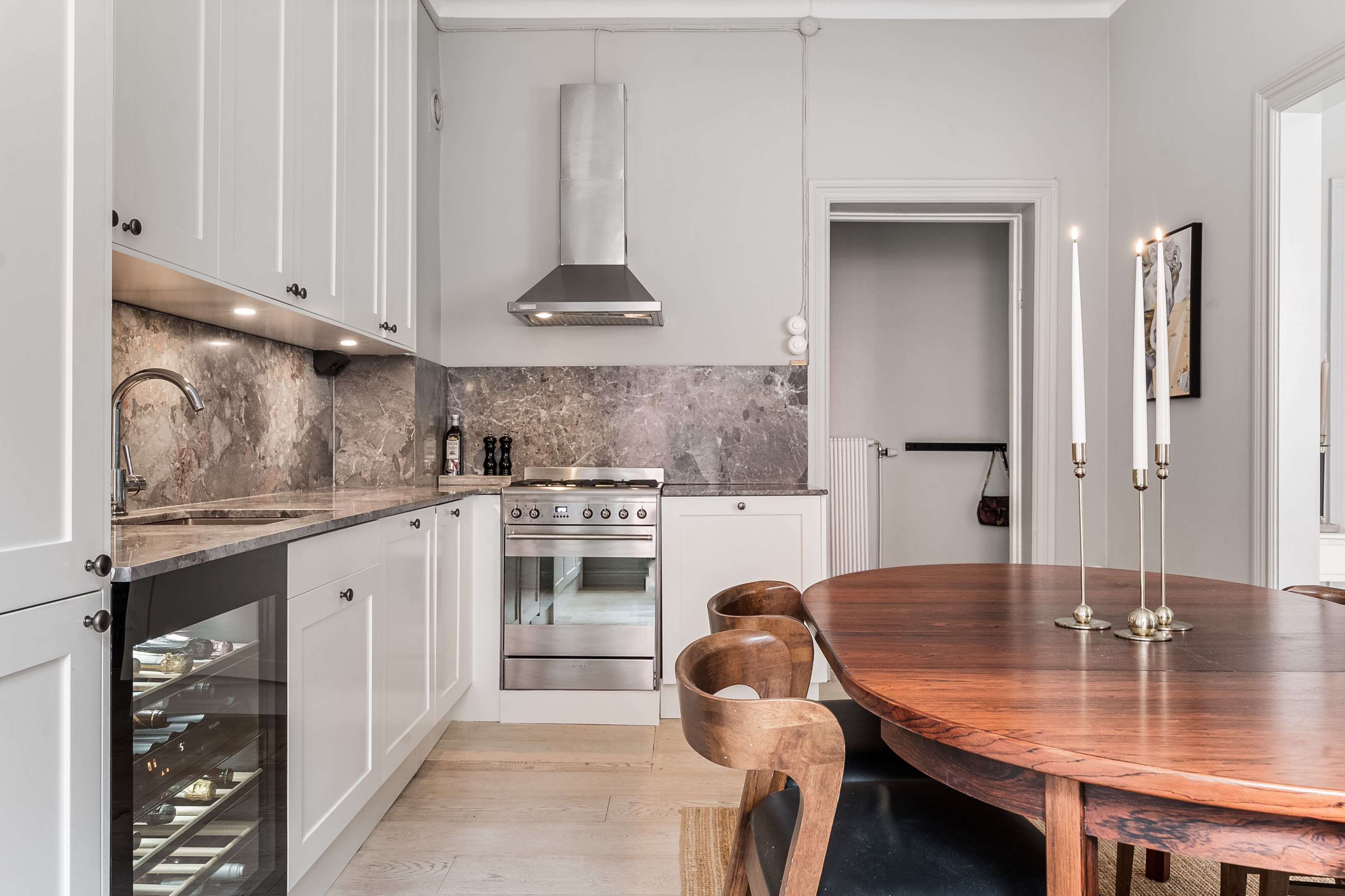 Bostadsbild från Surbrunnsgatan 4, 2tr, Såld i Vasastan/Östermalm, Stockholm