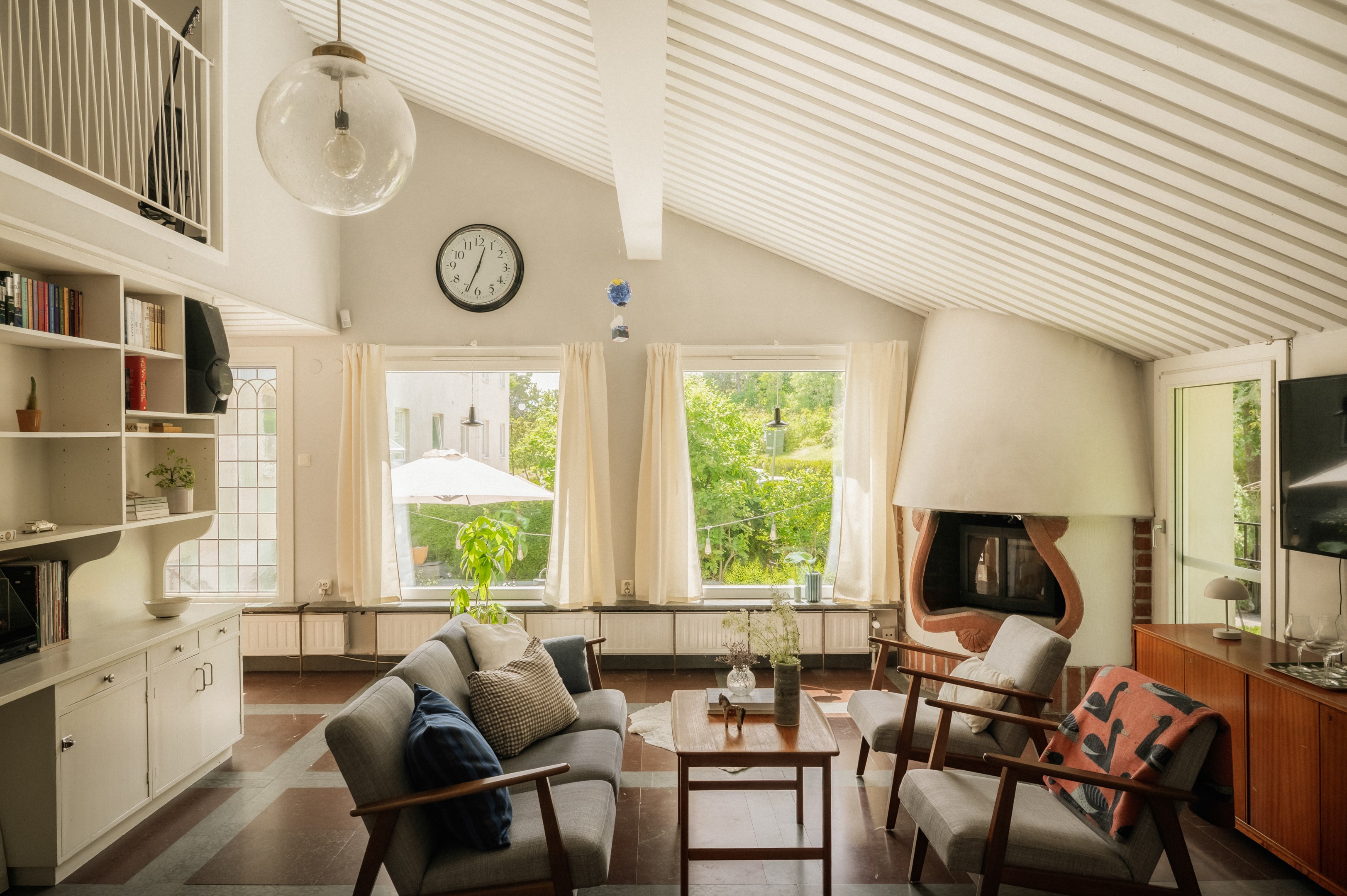 Huset är ritat av Olof Thunström, en välkänd svensk funkis arkitekt