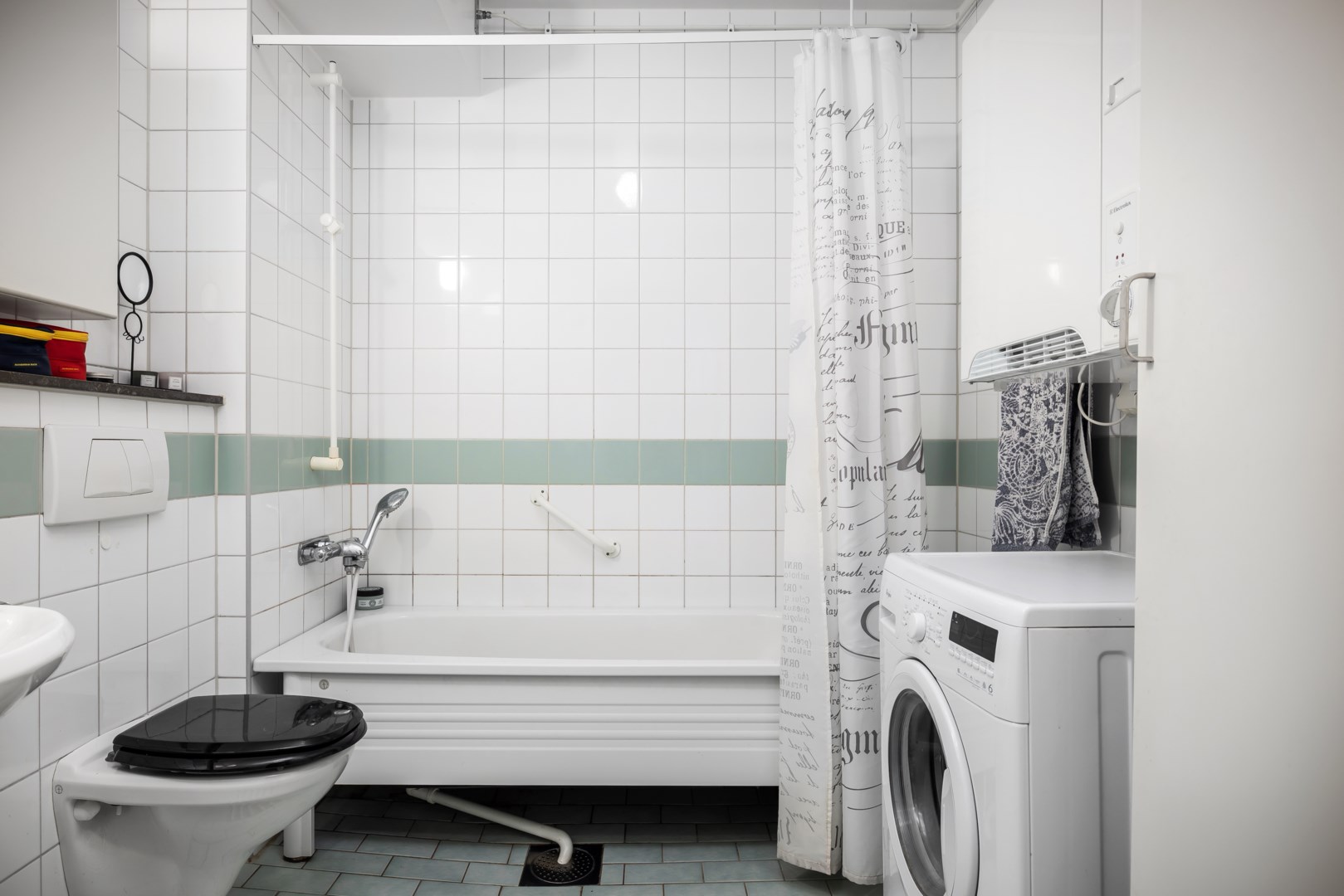 Bostadsbild från Buddes gränd 10, Såld i Järla sjö, Nacka