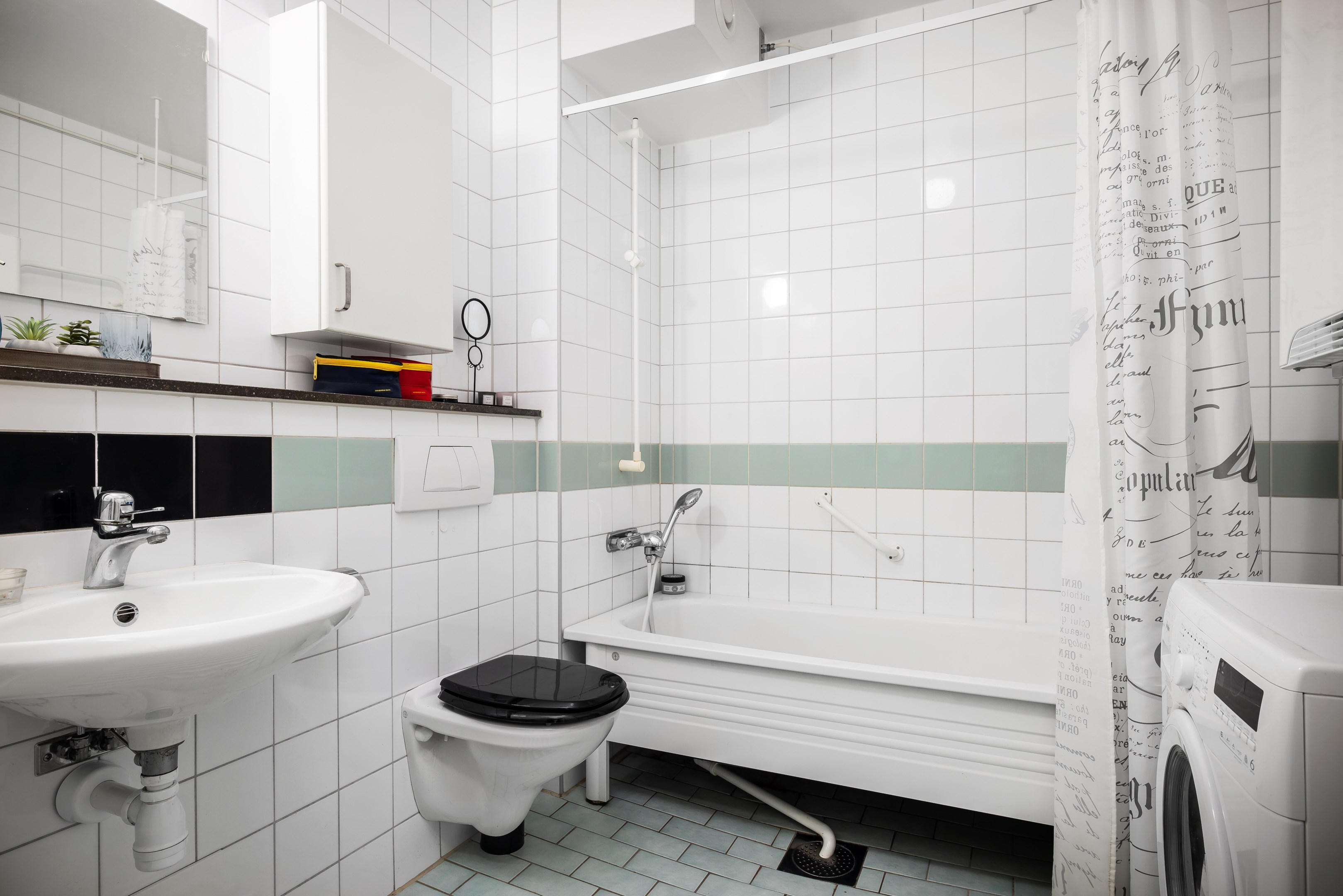 Bostadsbild från Buddes gränd 10, Såld i Järla sjö, Nacka