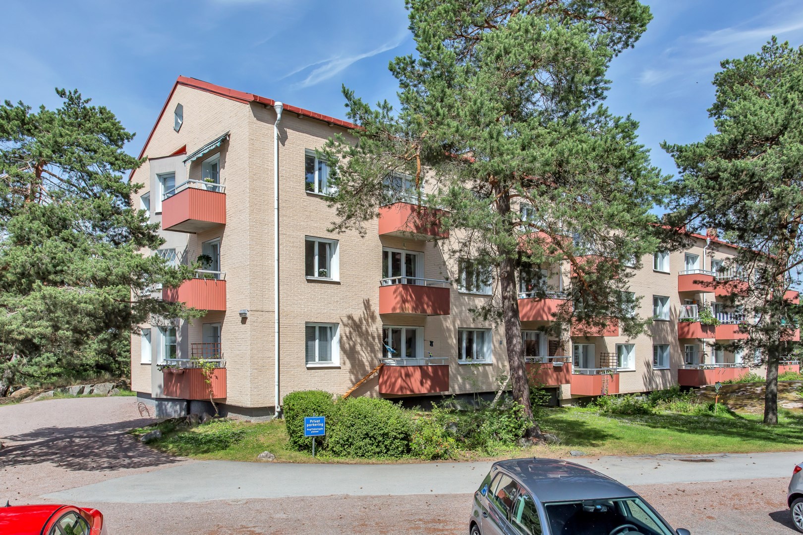 Bostadsbild från Lindsbergsgatan 9 B, Såld i Sommarro, Uppsala