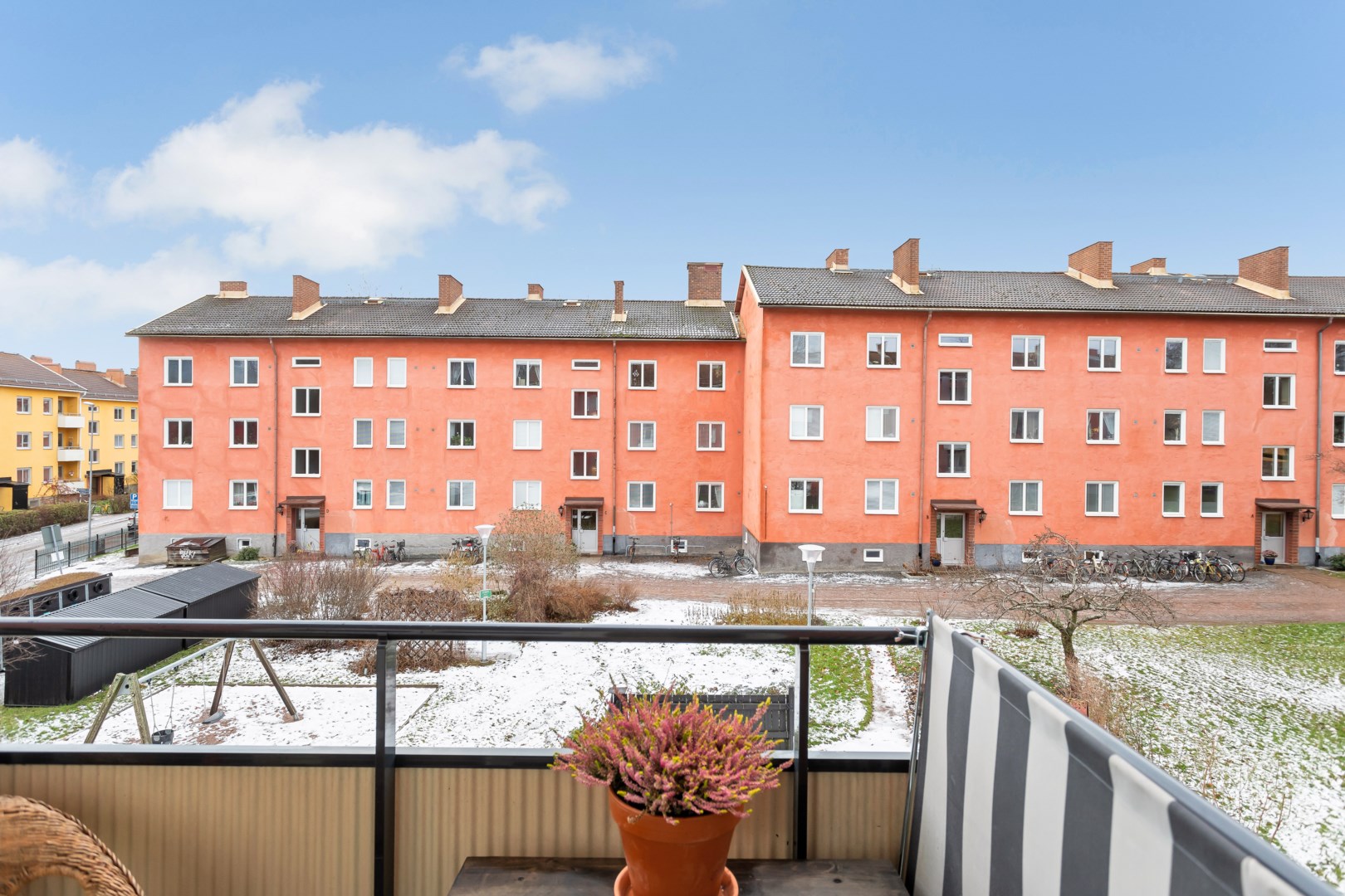 Bostadsbild från Svartbäcksgatan 107D, Såld i Svartbäcken, Uppsala