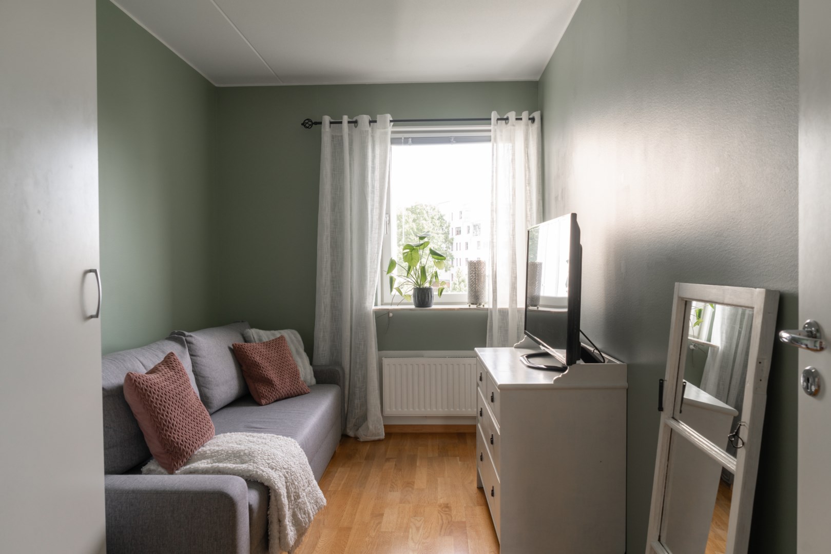 Bostadsbild från Korsängsgatan 10, Såld i Korsängsgärdet, Västerås