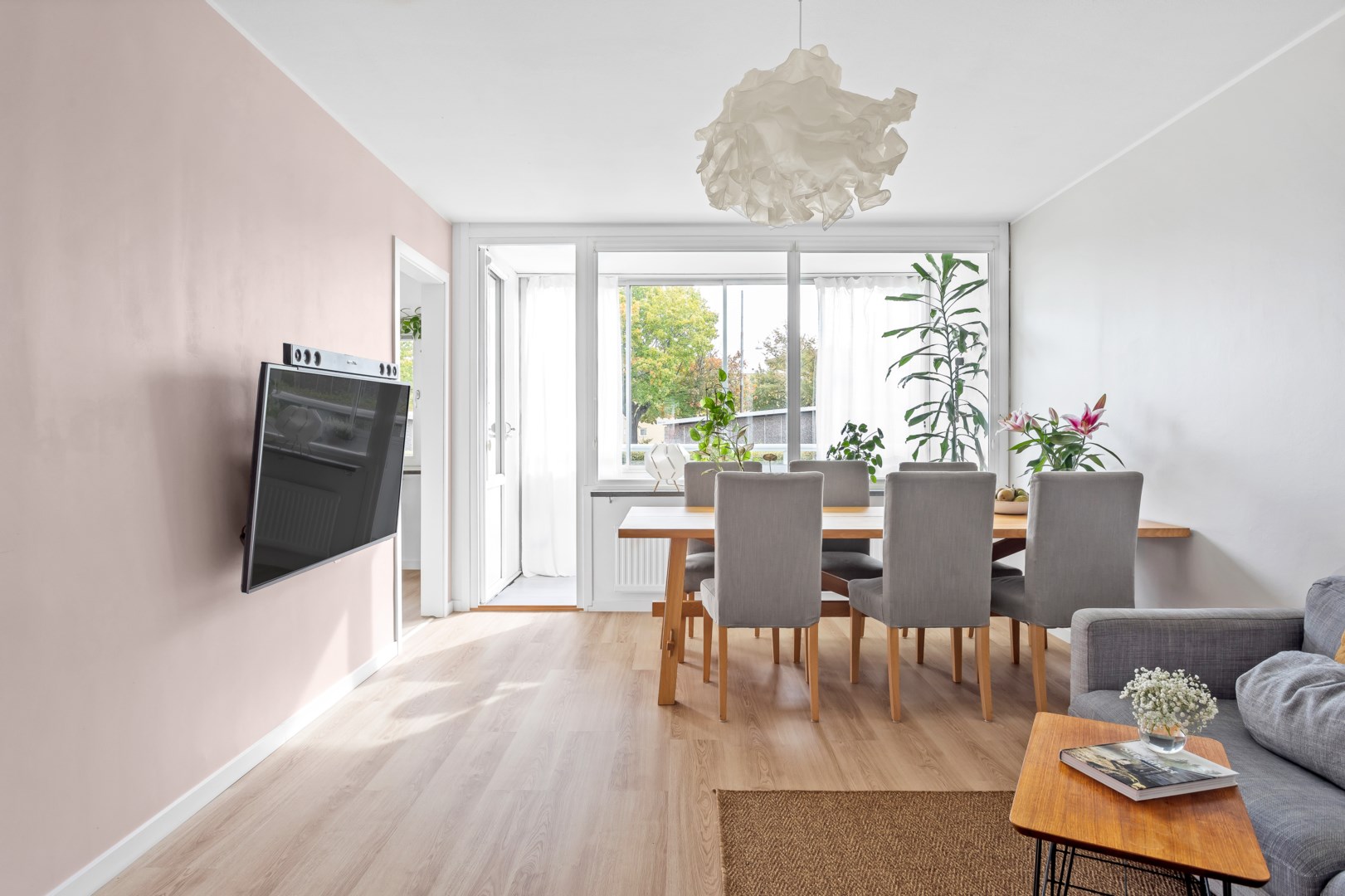 Bostadsbild från Gränby bilgata 12, Såld i Gränby, Uppsala