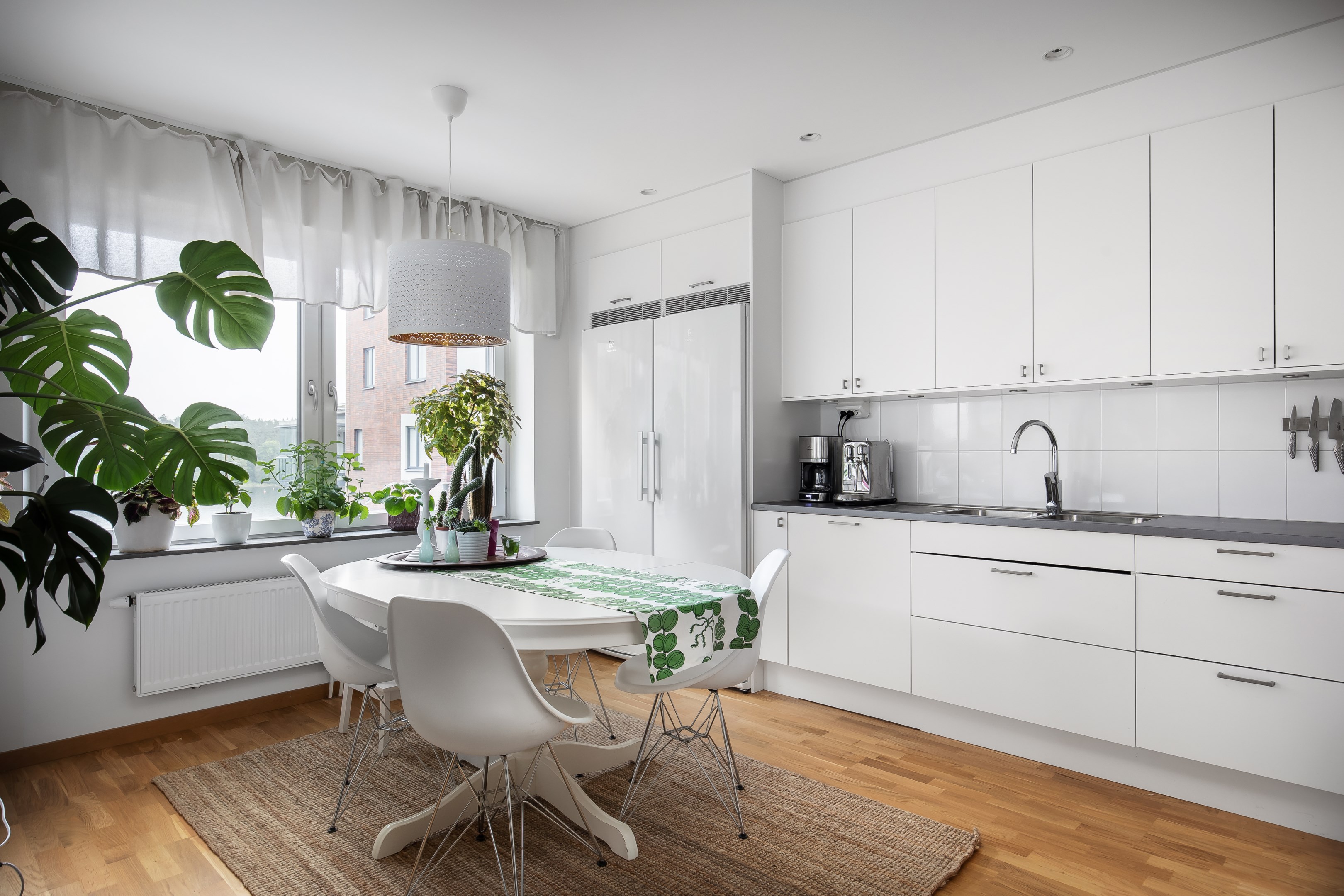 Bostadsbild från Tollareslingan 18, Såld i Tollare, Nacka