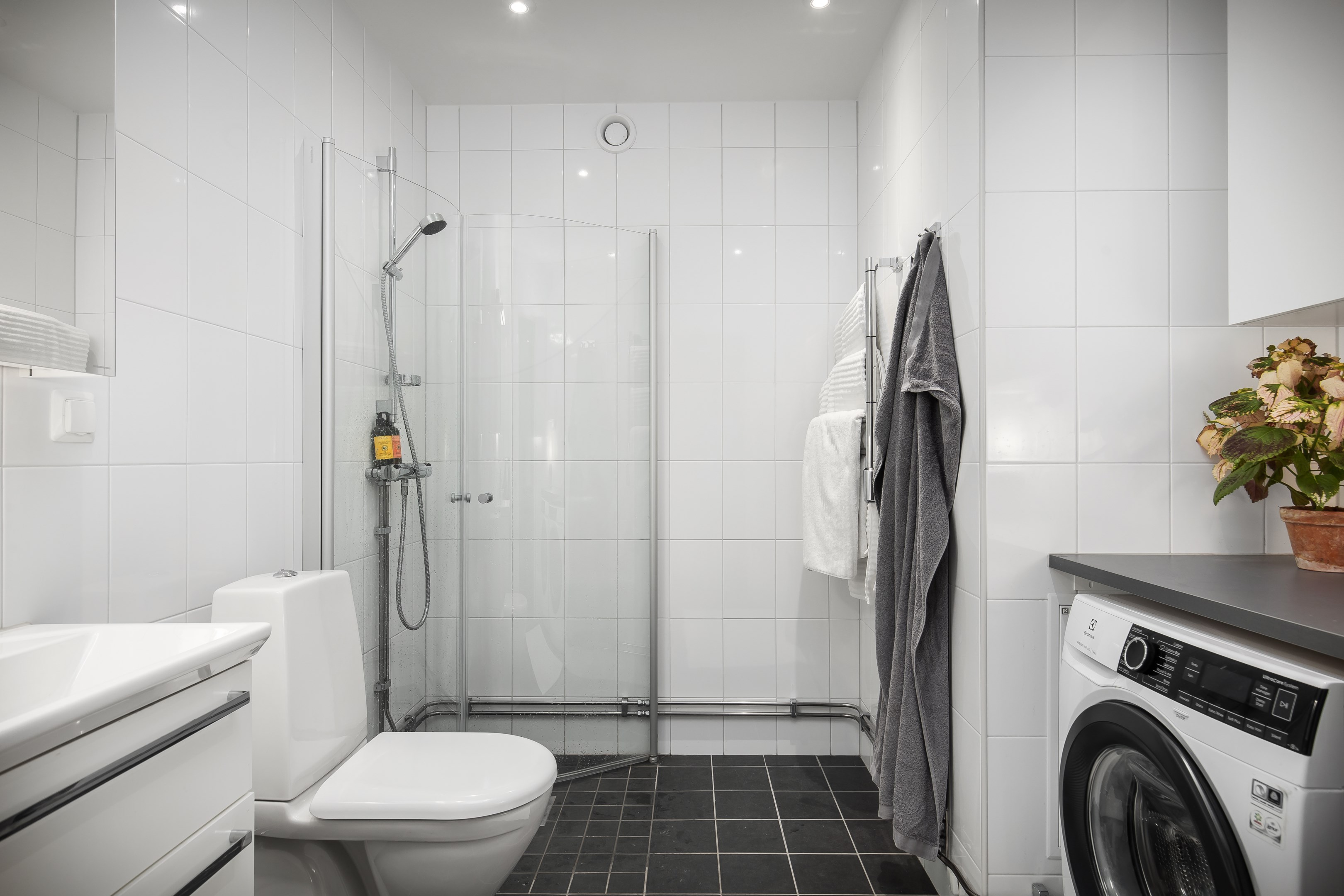 Bostadsbild från Tollareslingan 18, Såld i Tollare, Nacka