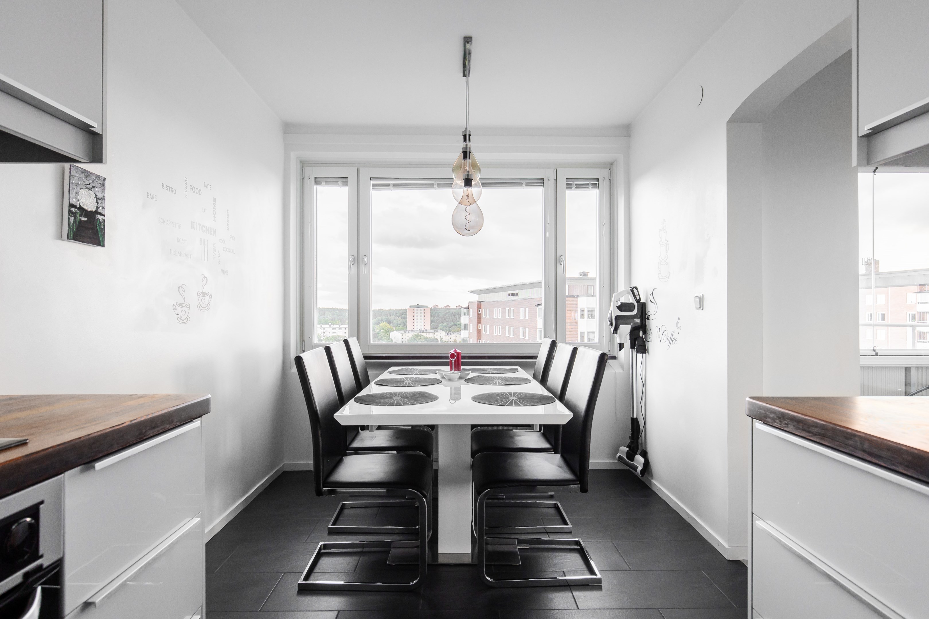 Bostadsbild från Alphyddevägen 6, 8tr, Såld i , Nacka