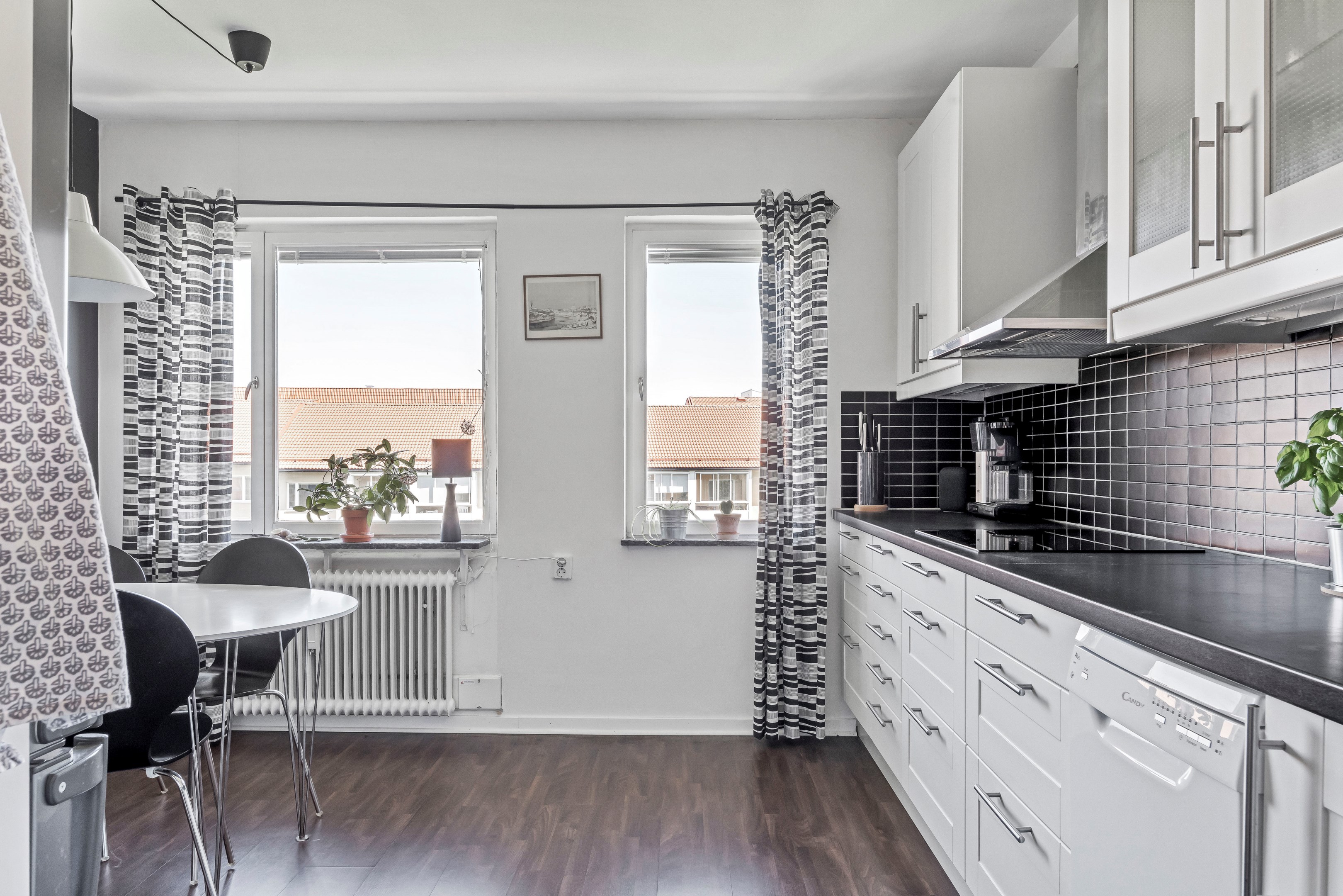 Bostadsbild från Gröna gatan 23 E, Såld i Salabacke, Uppsala