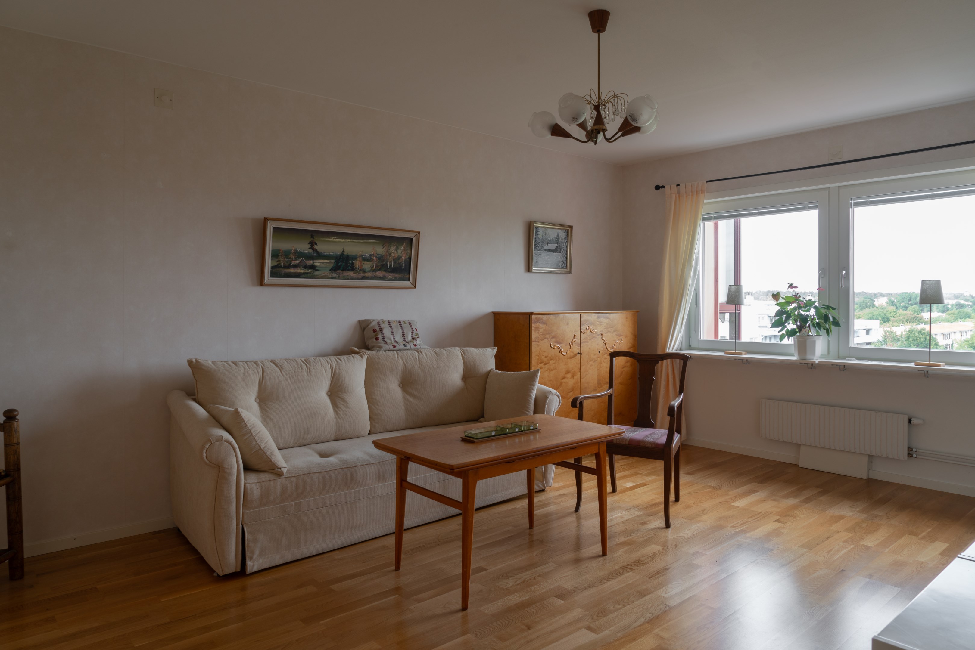 Bostadsbild från Välljärnsgatan 490, Såld i Bäckby, Västerås