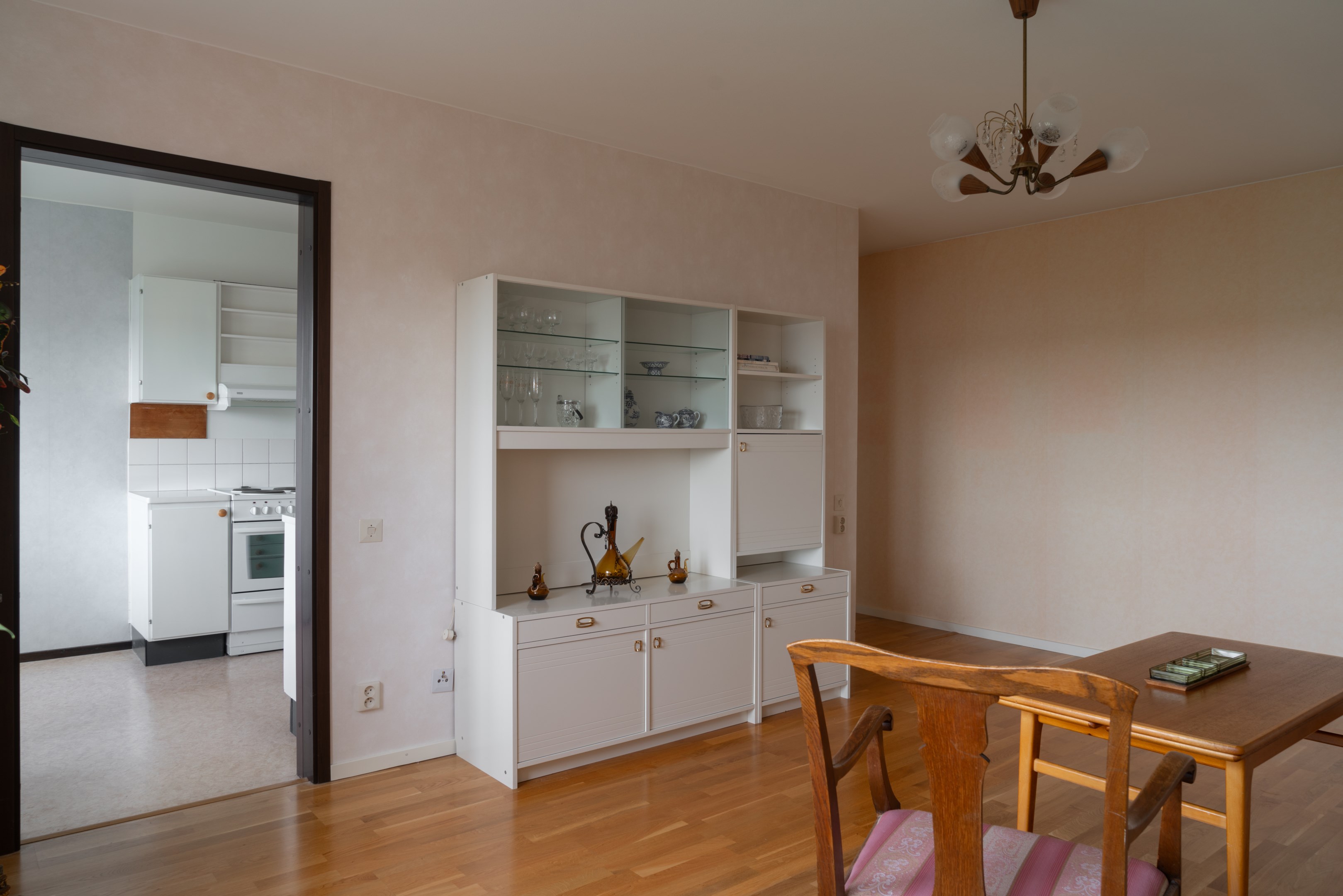 Bostadsbild från Välljärnsgatan 490, Såld i Bäckby, Västerås