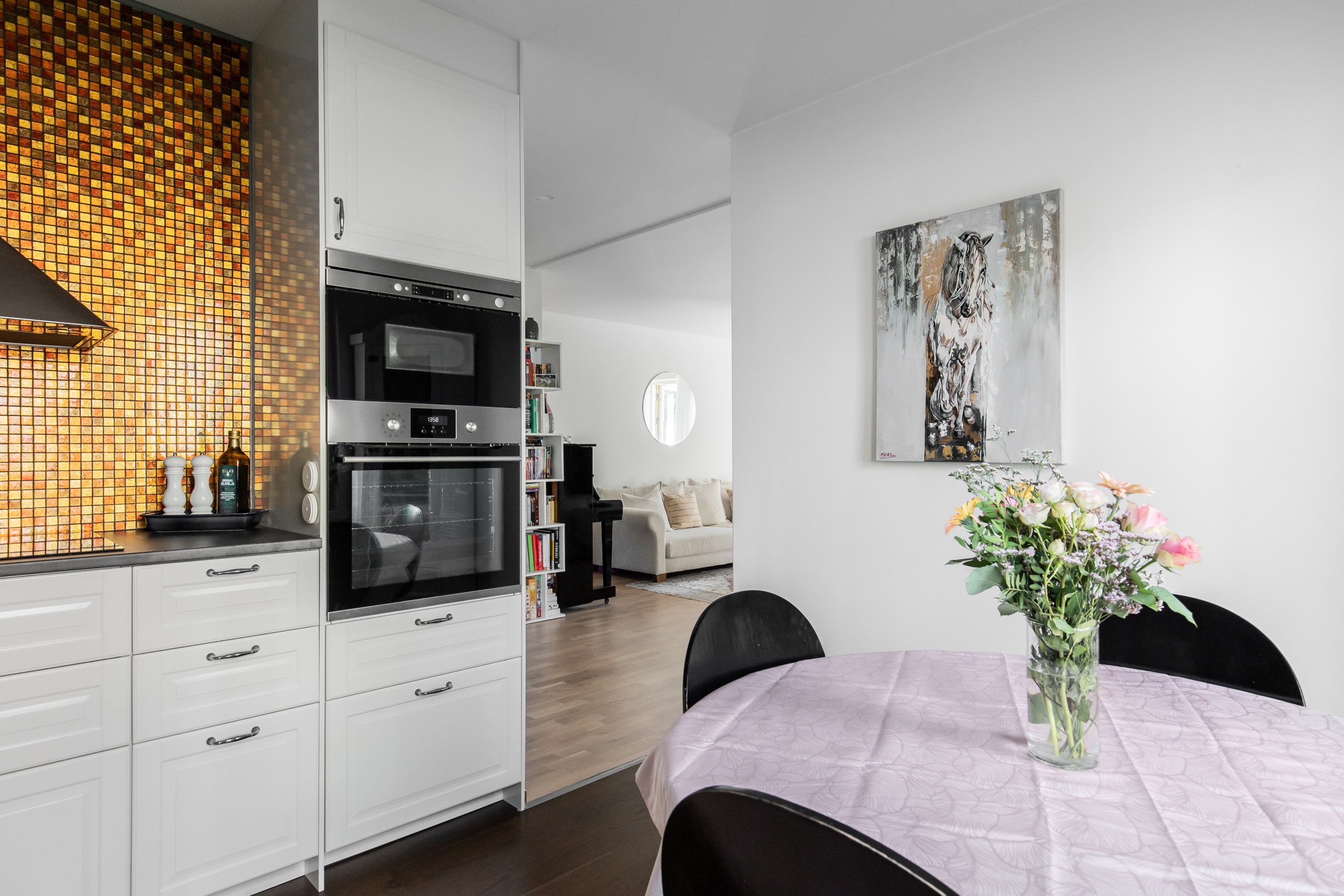 Bostadsbild från Ornövägen 16, Kommande i Västra Orminge, Nacka