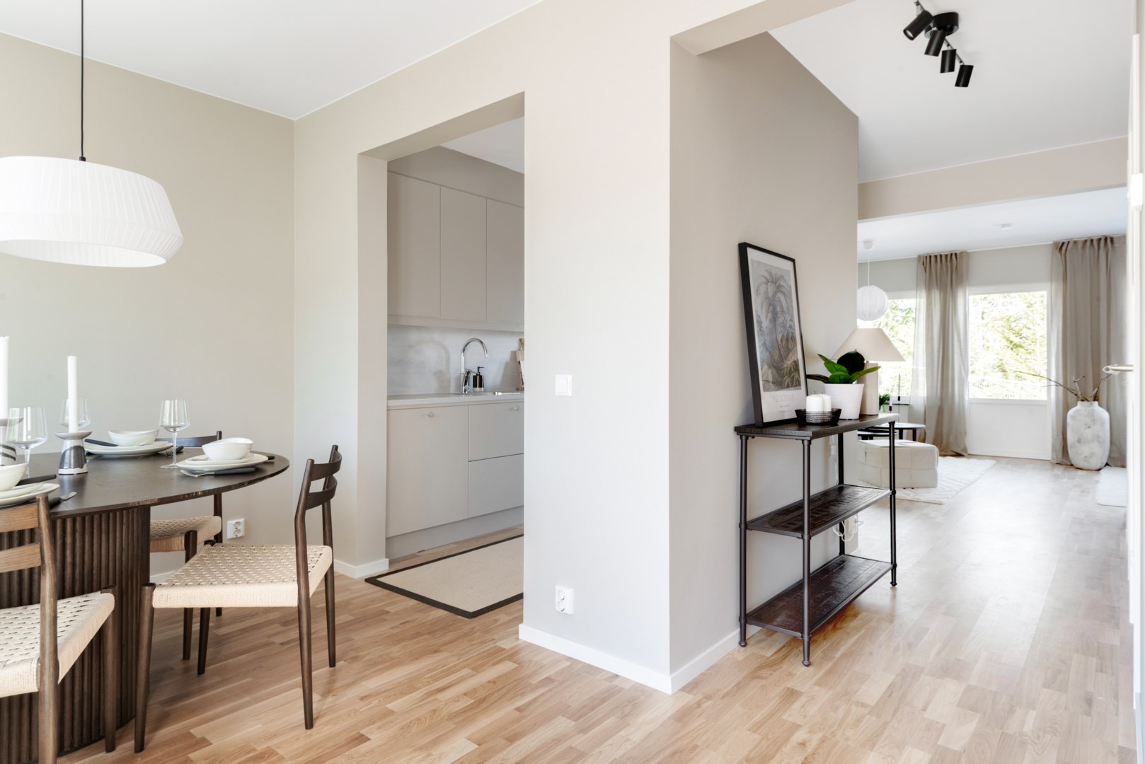 Bostadsbild från Snömolnsvägen 45, Såld i Fullerö, Uppsala