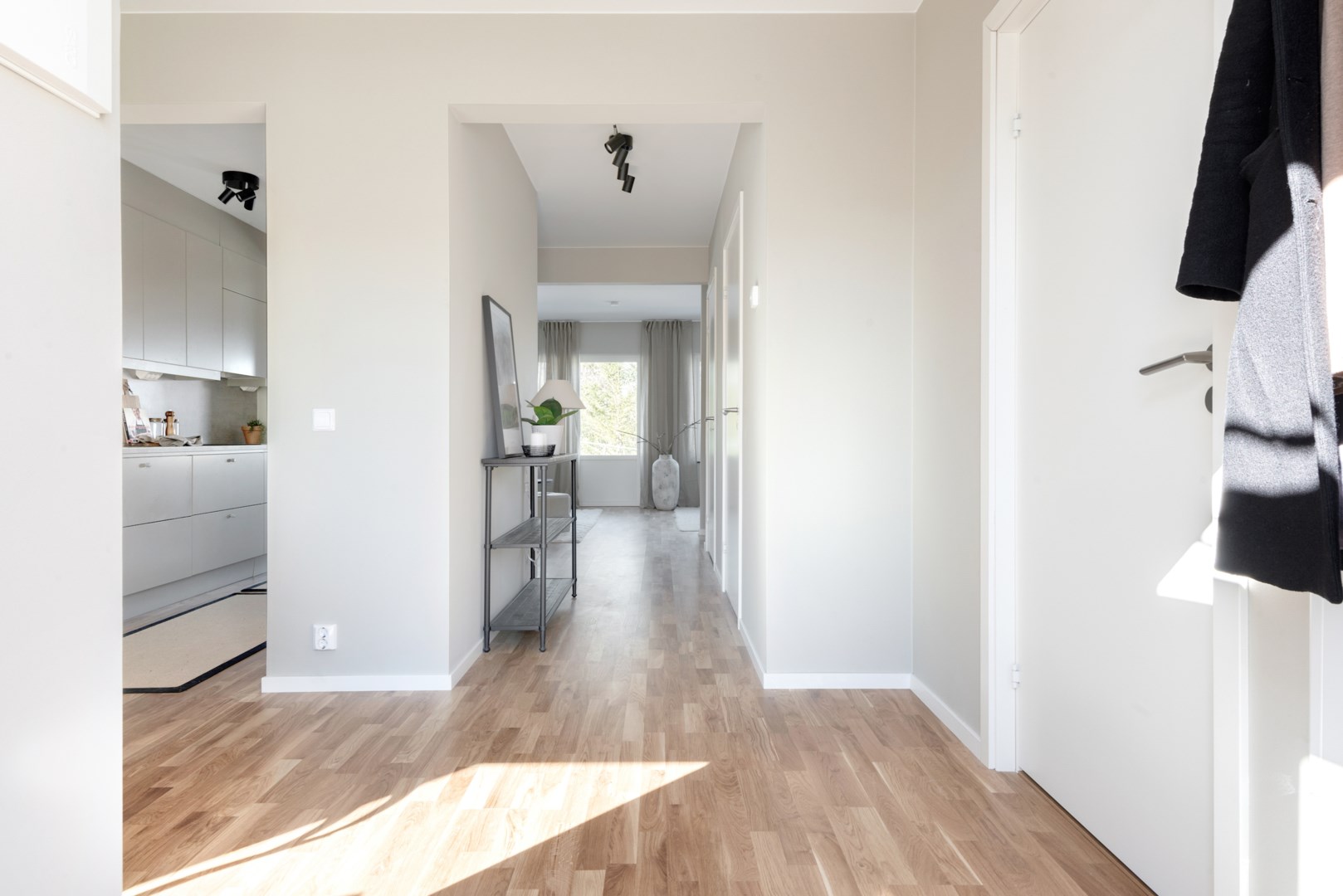 Bostadsbild från Snömolnsvägen 45, Såld i Fullerö, Uppsala