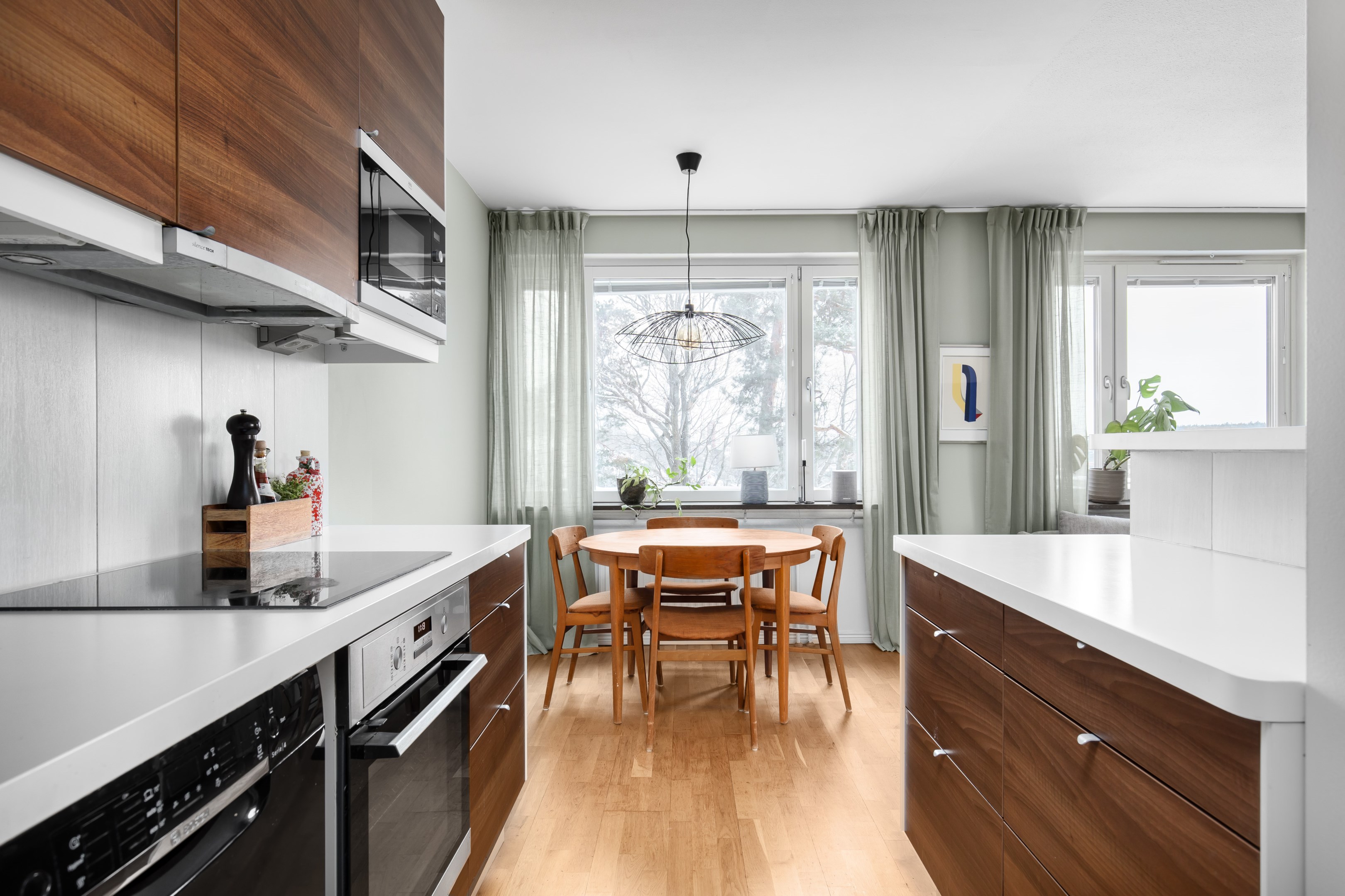 Bostadsbild från Alphyddevägen 19, Såld i Alphyddan, Nacka