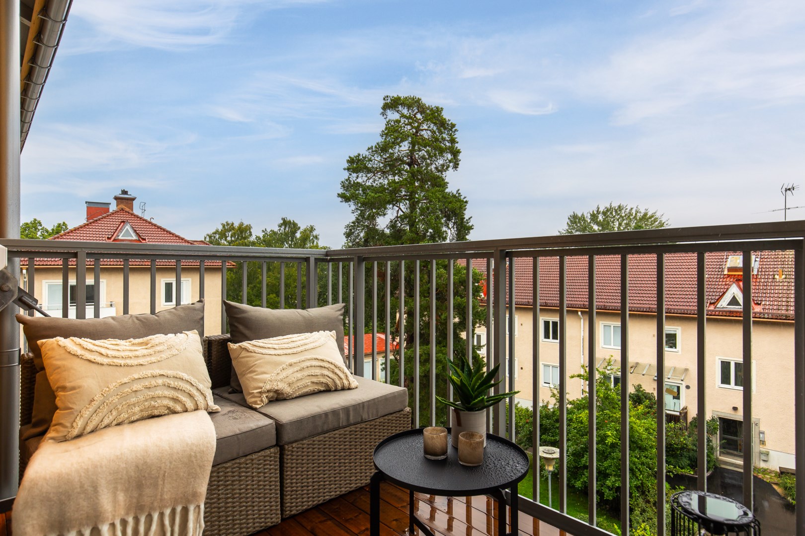 Bostadsbild från Östra Gräsvägen 5, Såld i Skuru, Nacka