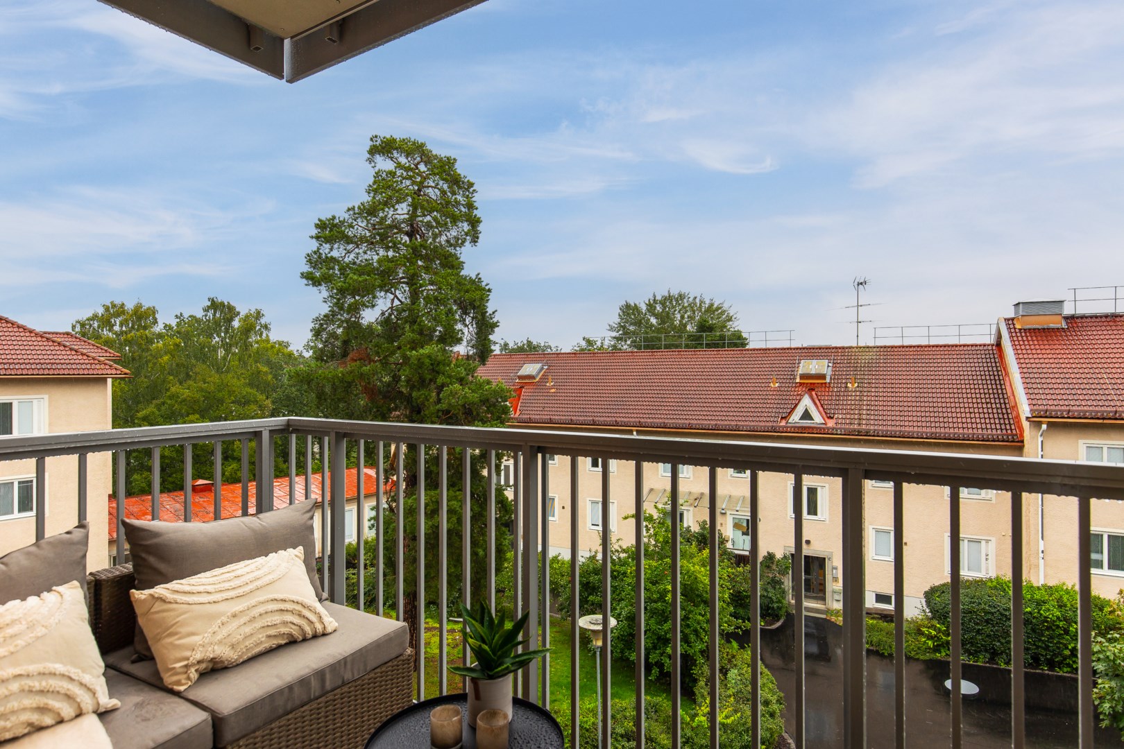 Bostadsbild från Östra Gräsvägen 5, Såld i Skuru, Nacka