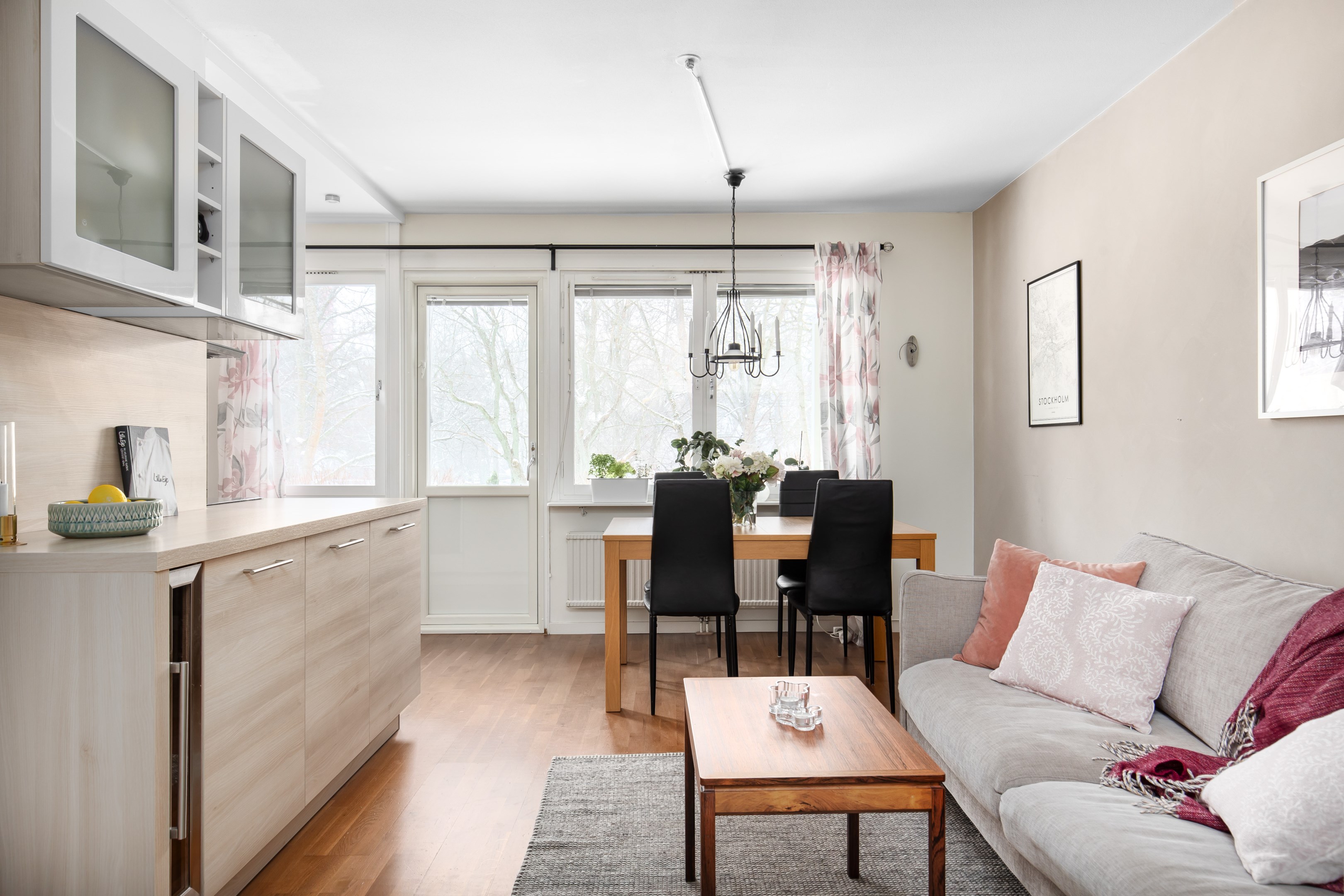 Bostadsbild från Blomstervägen 14, Såld i Finntorp, Nacka