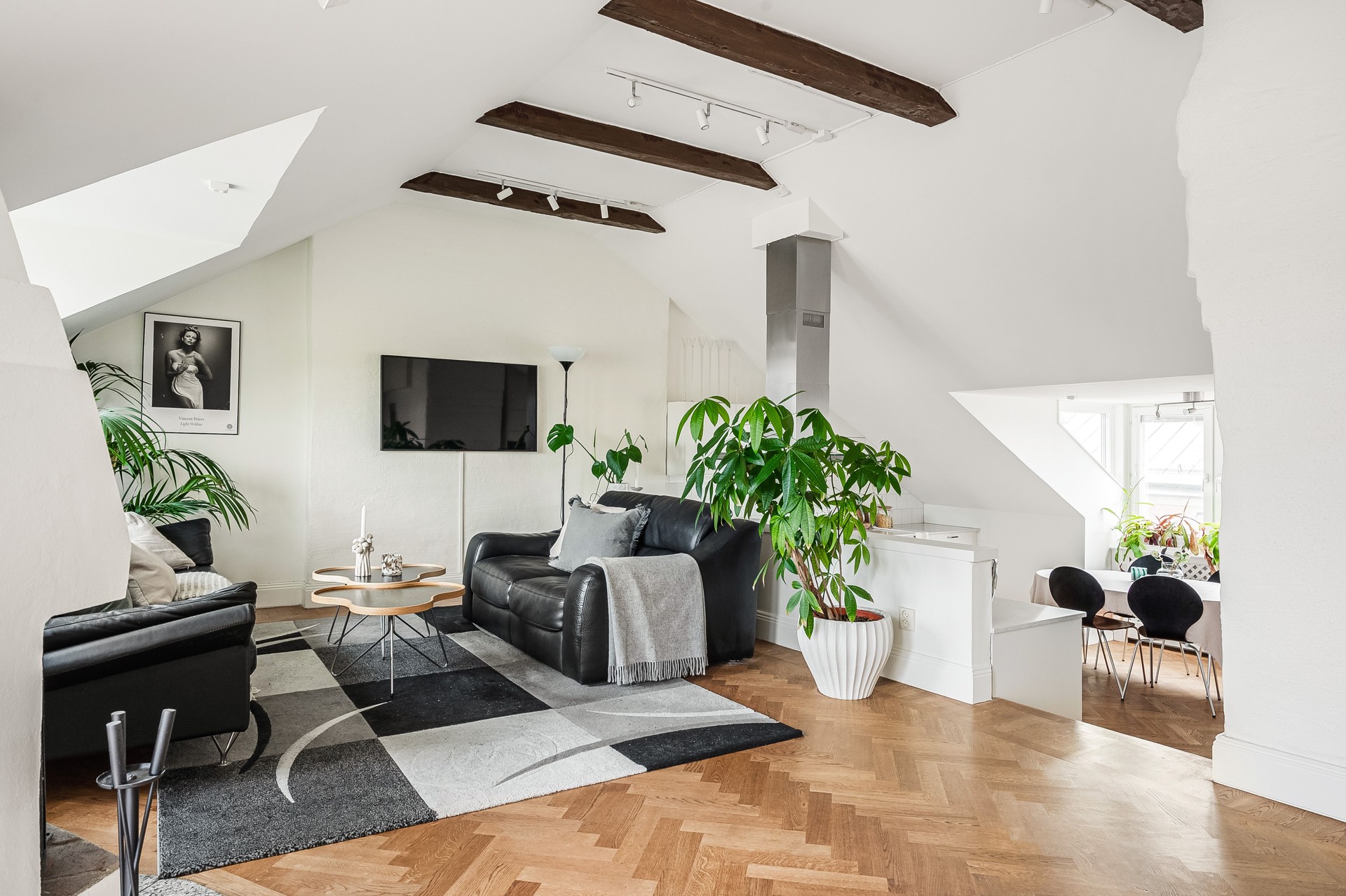 Bostadsbild från Surbrunnsgatan 4,5tr, Såld i Vasastan/Östermalm, Stockholm