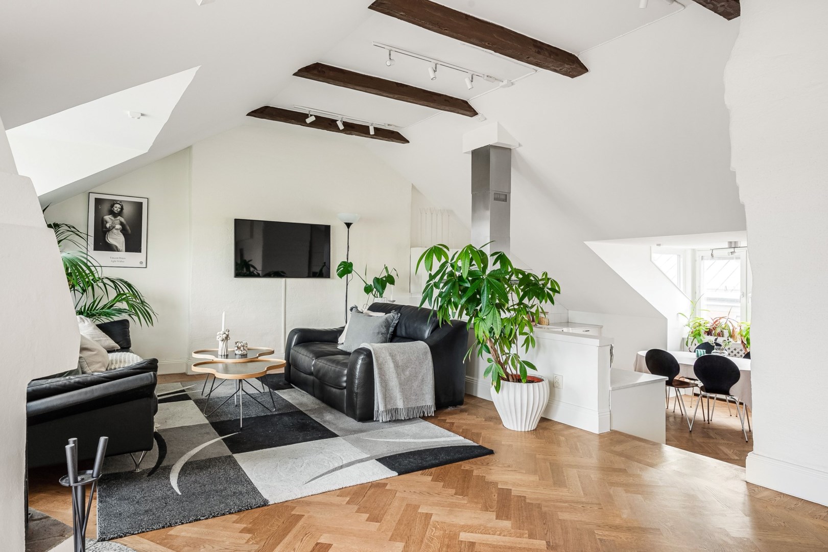 Bostadsbild från Surbrunnsgatan 4,5tr, Såld i Vasastan/Östermalm, Stockholm