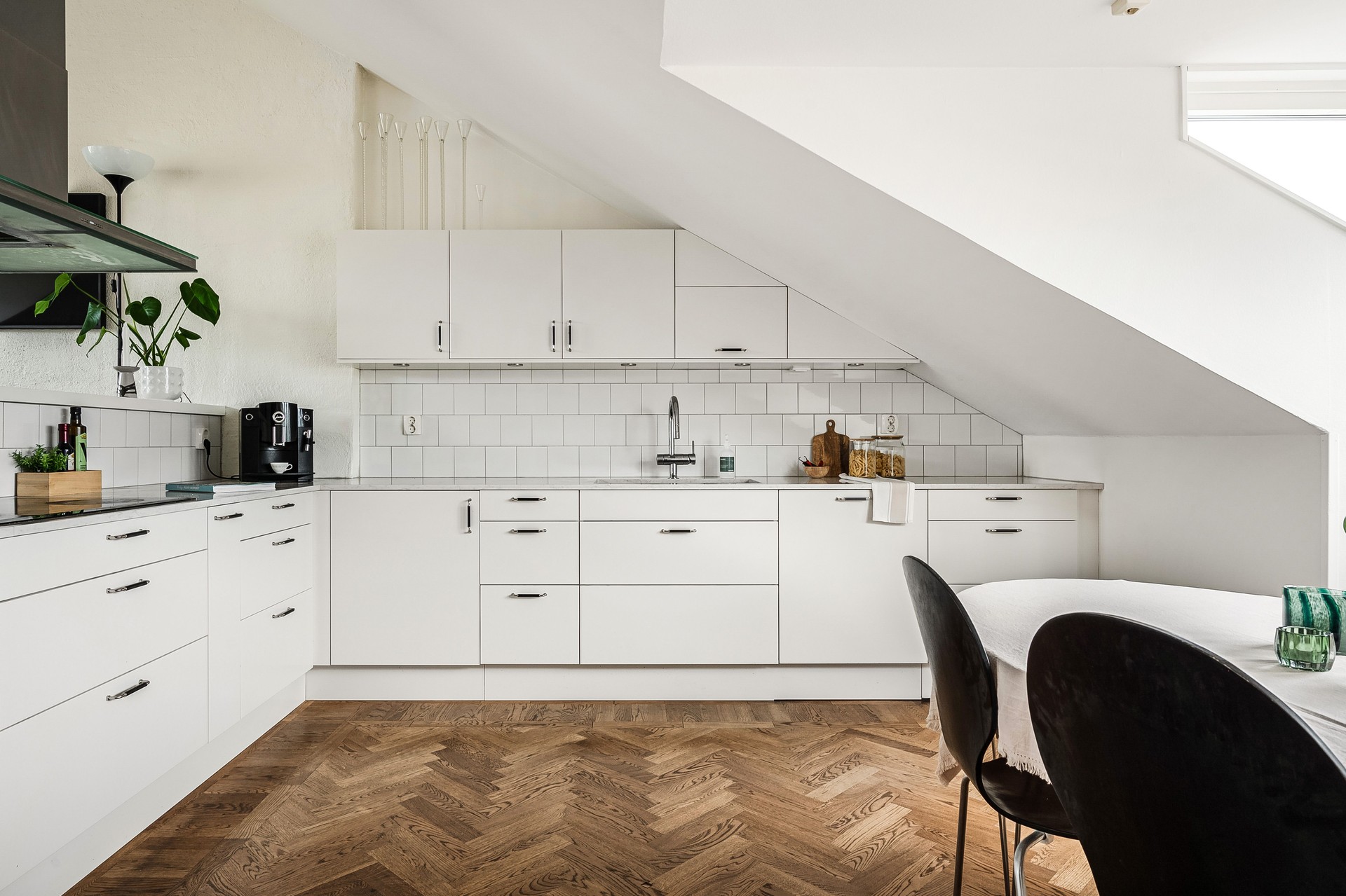 Bostadsbild från Surbrunnsgatan 4,5tr, Såld i Vasastan/Östermalm, Stockholm