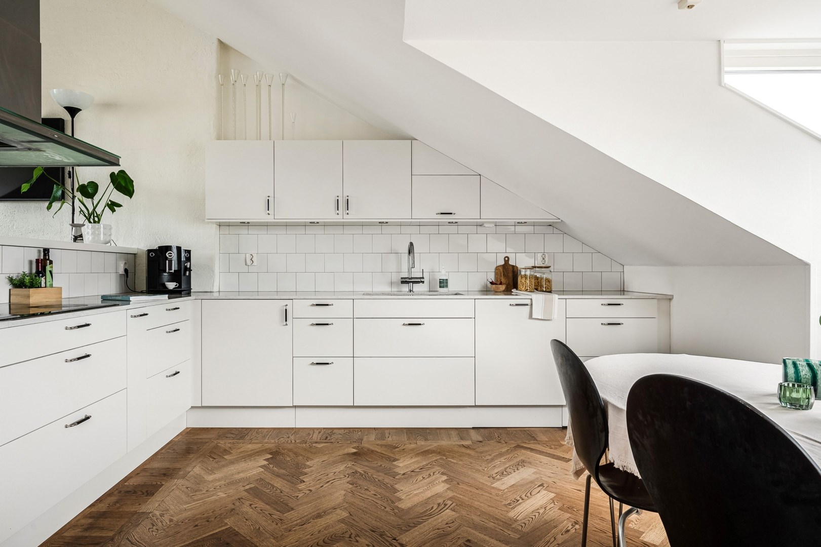 Bostadsbild från Surbrunnsgatan 4,5tr, Såld i Vasastan/Östermalm, Stockholm