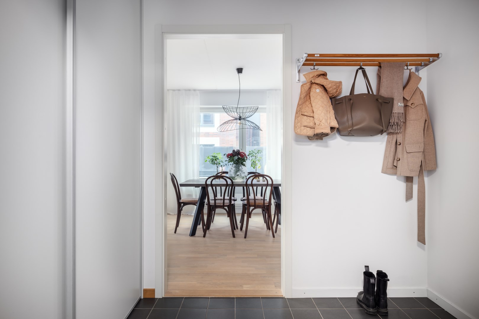 Bostadsbild från Tollare kaj 6, 3 tr, Till salu i Tollare, Nacka