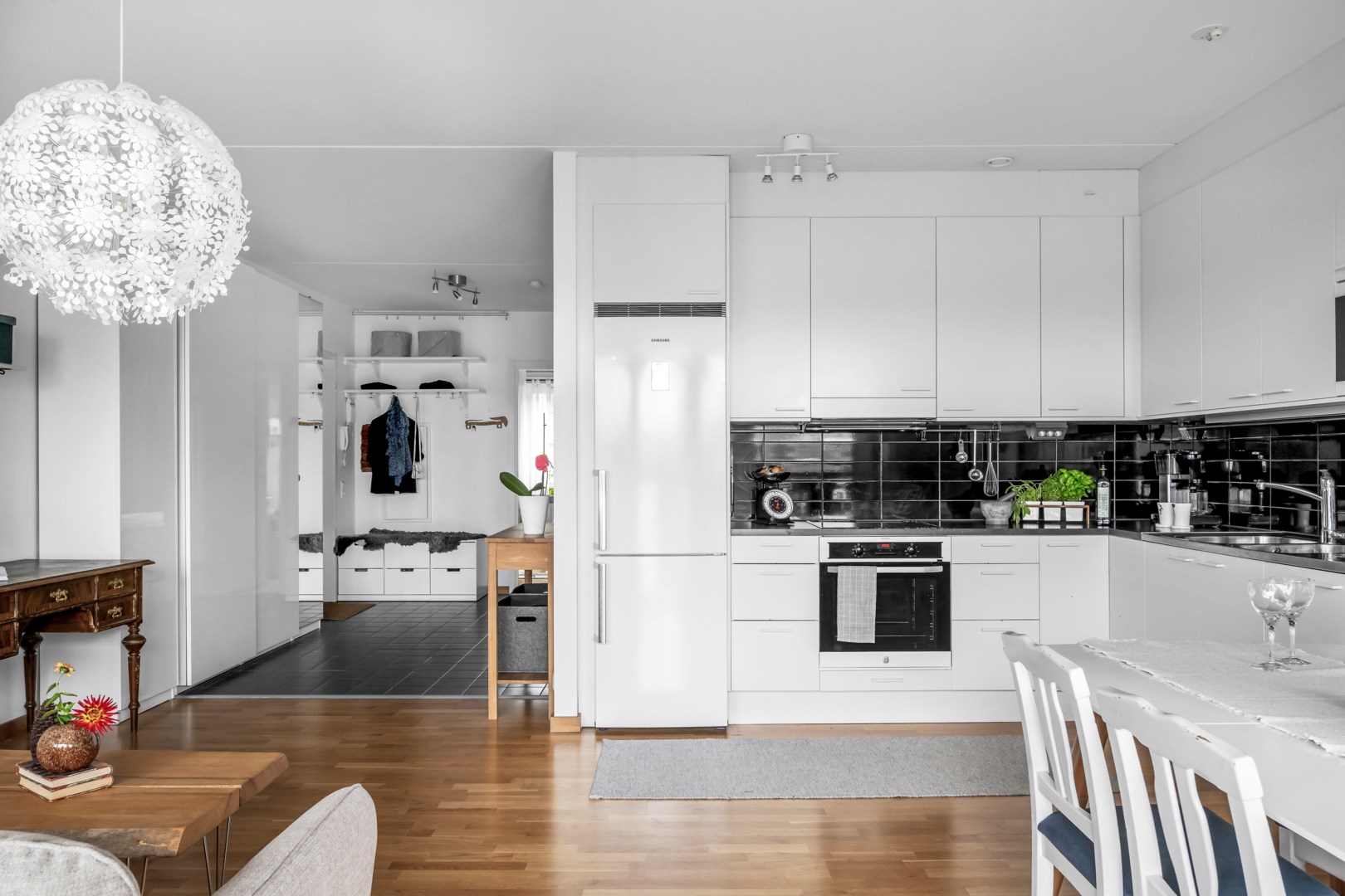 Bostadsbild från Portalgatan 99, Såld i Kapellgärdet, Uppsala