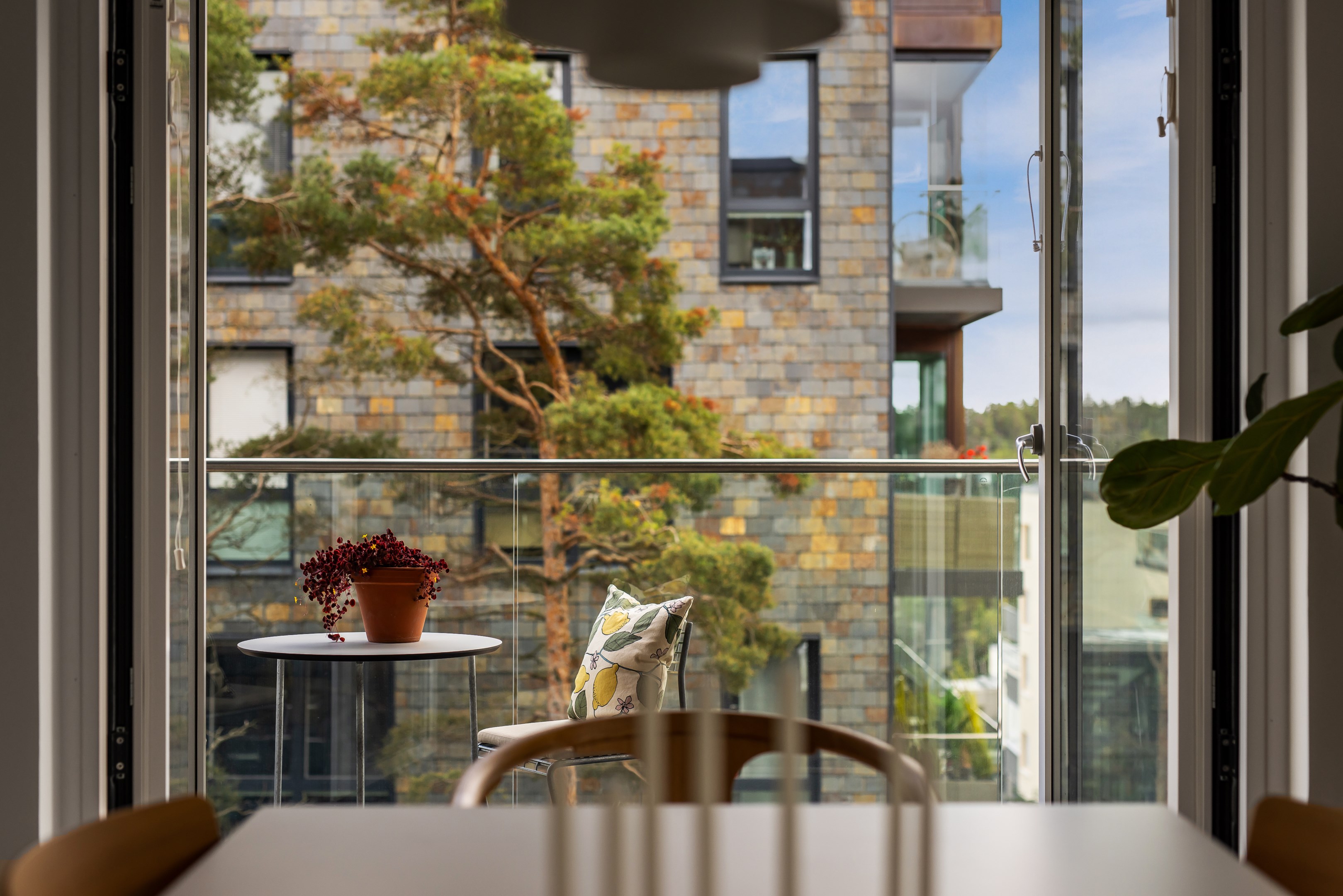 Bostadsbild från Tollarevägen 49, 4 tr, Såld i Tollare, Nacka