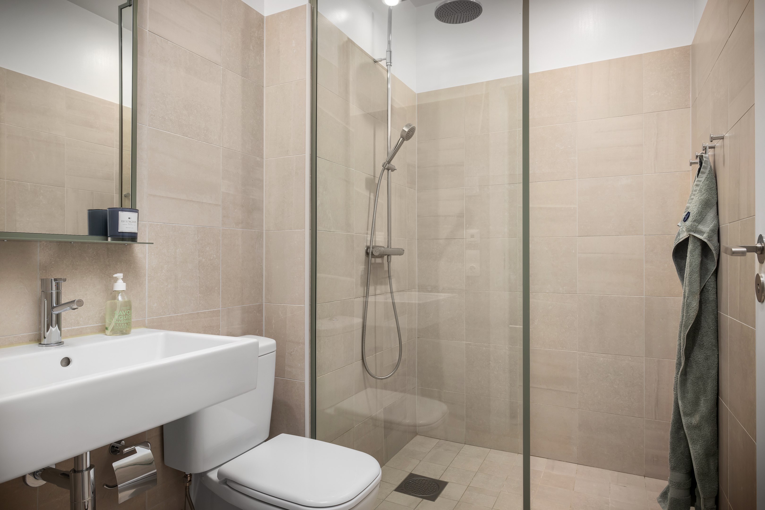 Bostadsbild från Tollarevägen 49, 4 tr, Såld i Tollare, Nacka