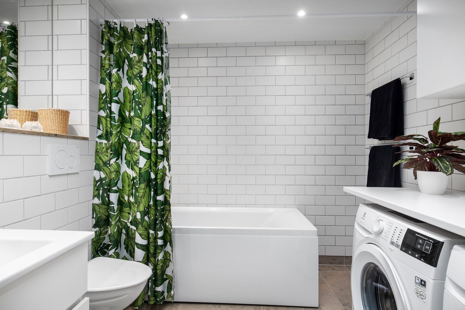 Bostadsbild från Tollare Ängsväg 24, 3 tr, Såld i Tollare, Nacka