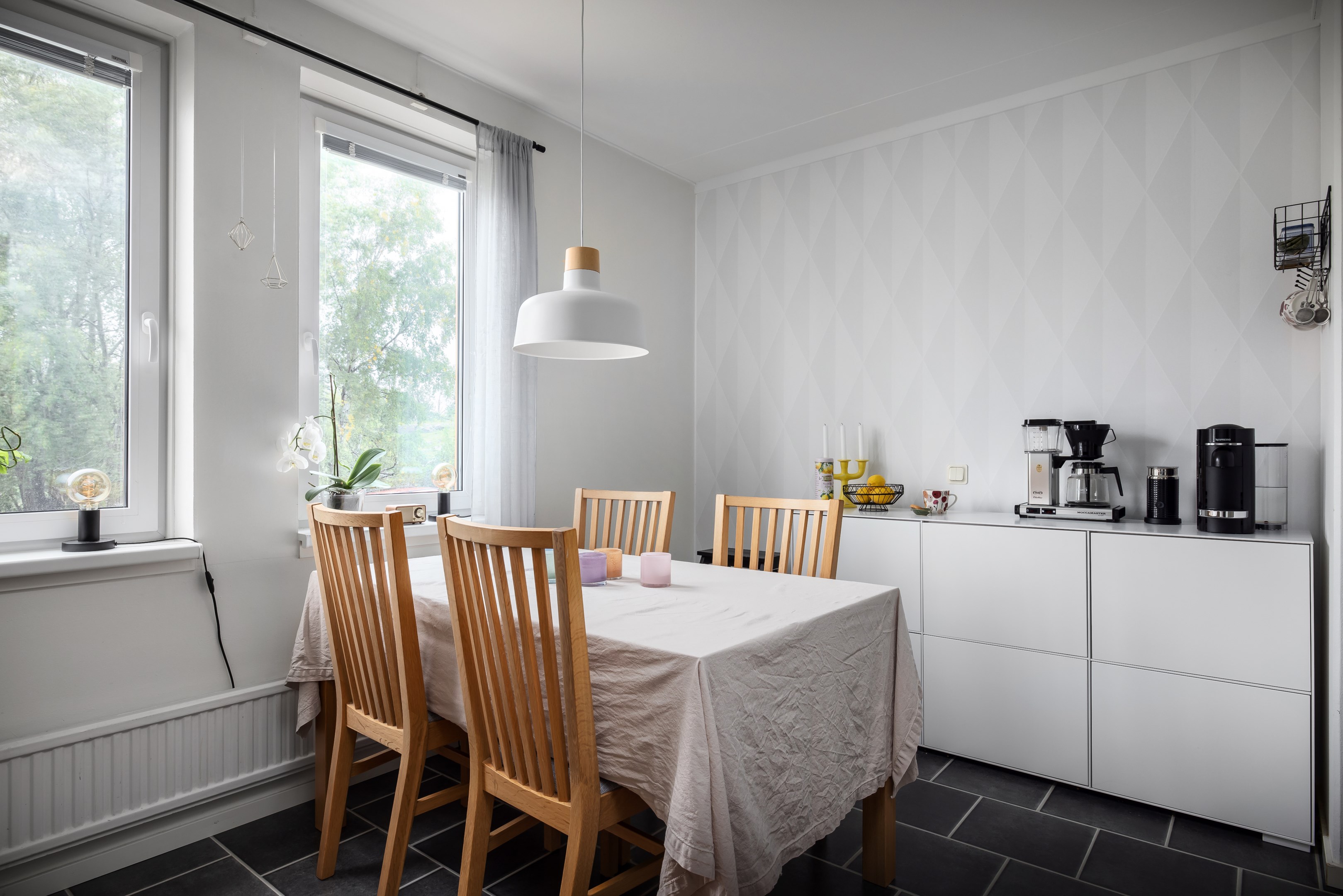 Bostadsbild från Ormingeringen 71, Såld i Västra Orminge, Nacka