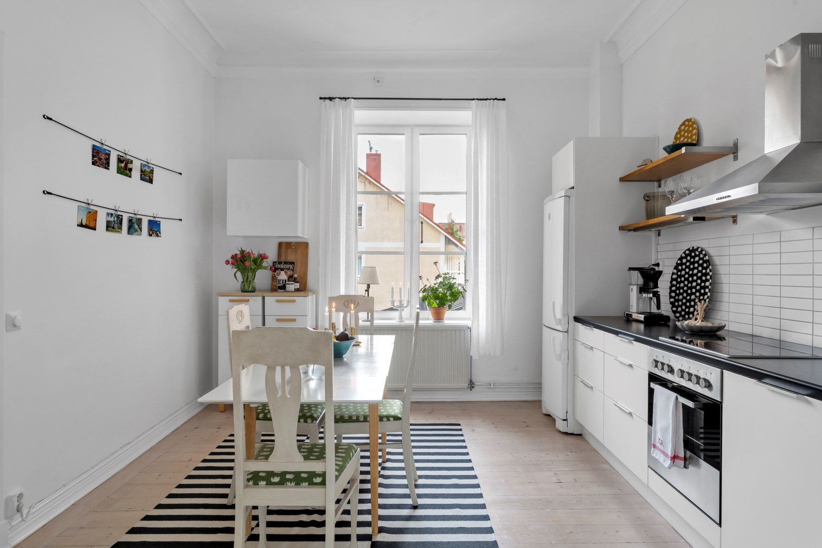 Bostadsbild från Övre Slottsgatan 32B, Såld i Öfre Slotts, Uppsala