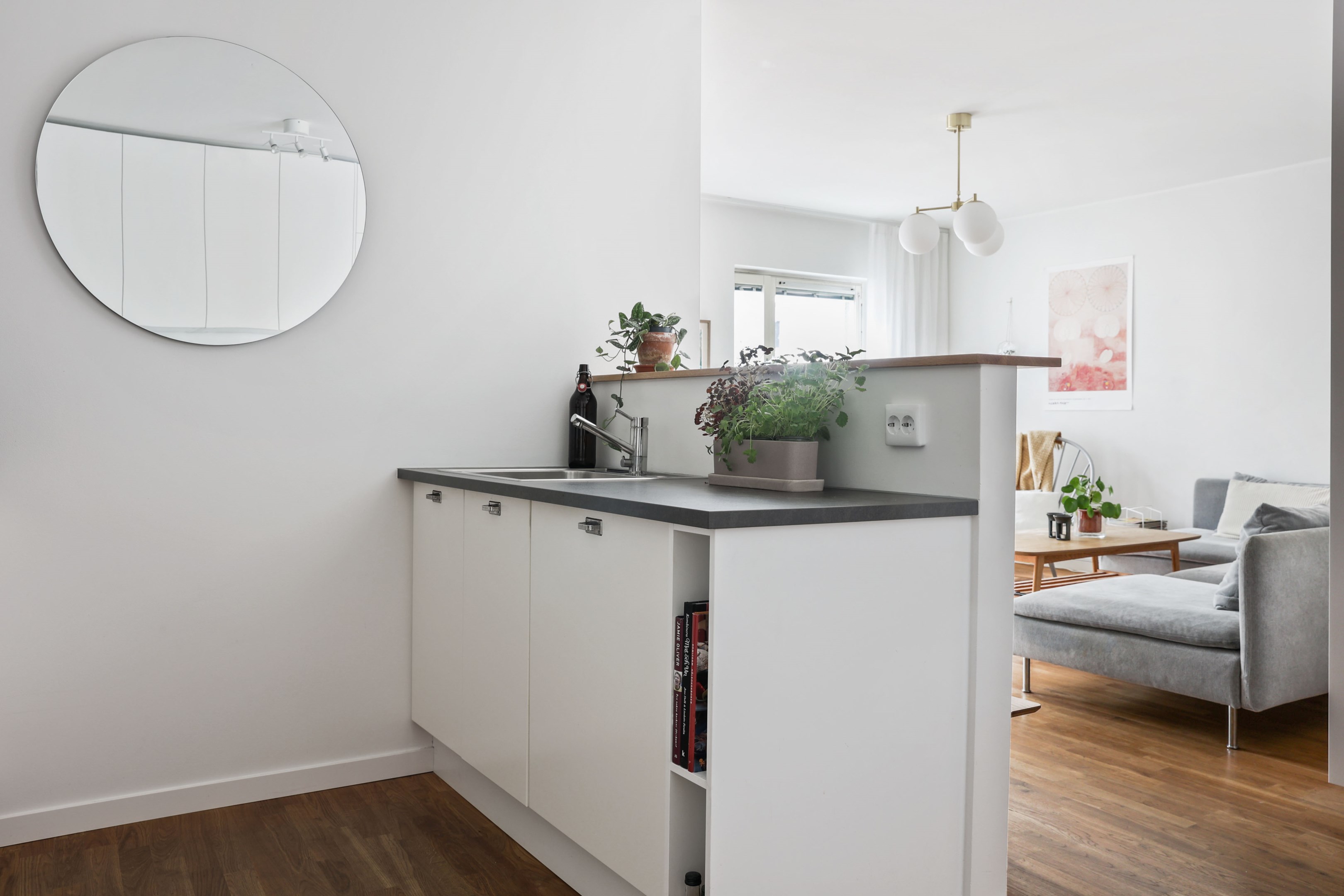 Bostadsbild från Kronobergsgatan 25A, 1 tr mot gård, Såld i Kungsholmen, Stockholm