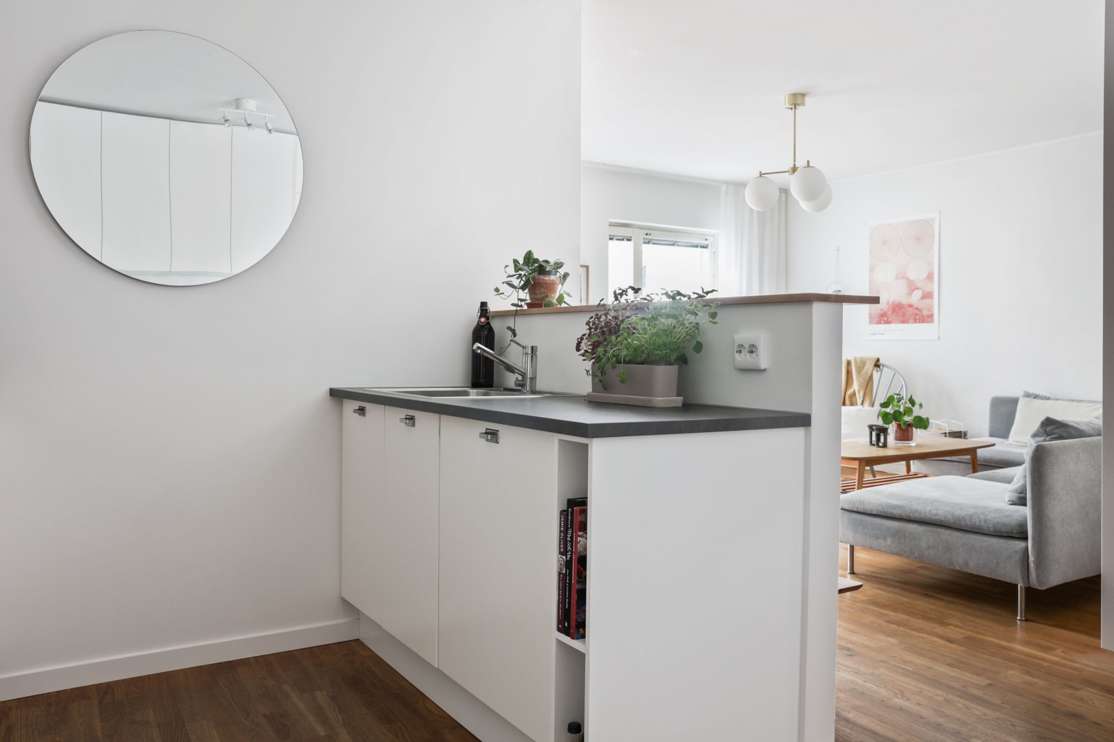 Bostadsbild från Kronobergsgatan 25A, 1 tr mot gård, Såld i Kungsholmen, Stockholm