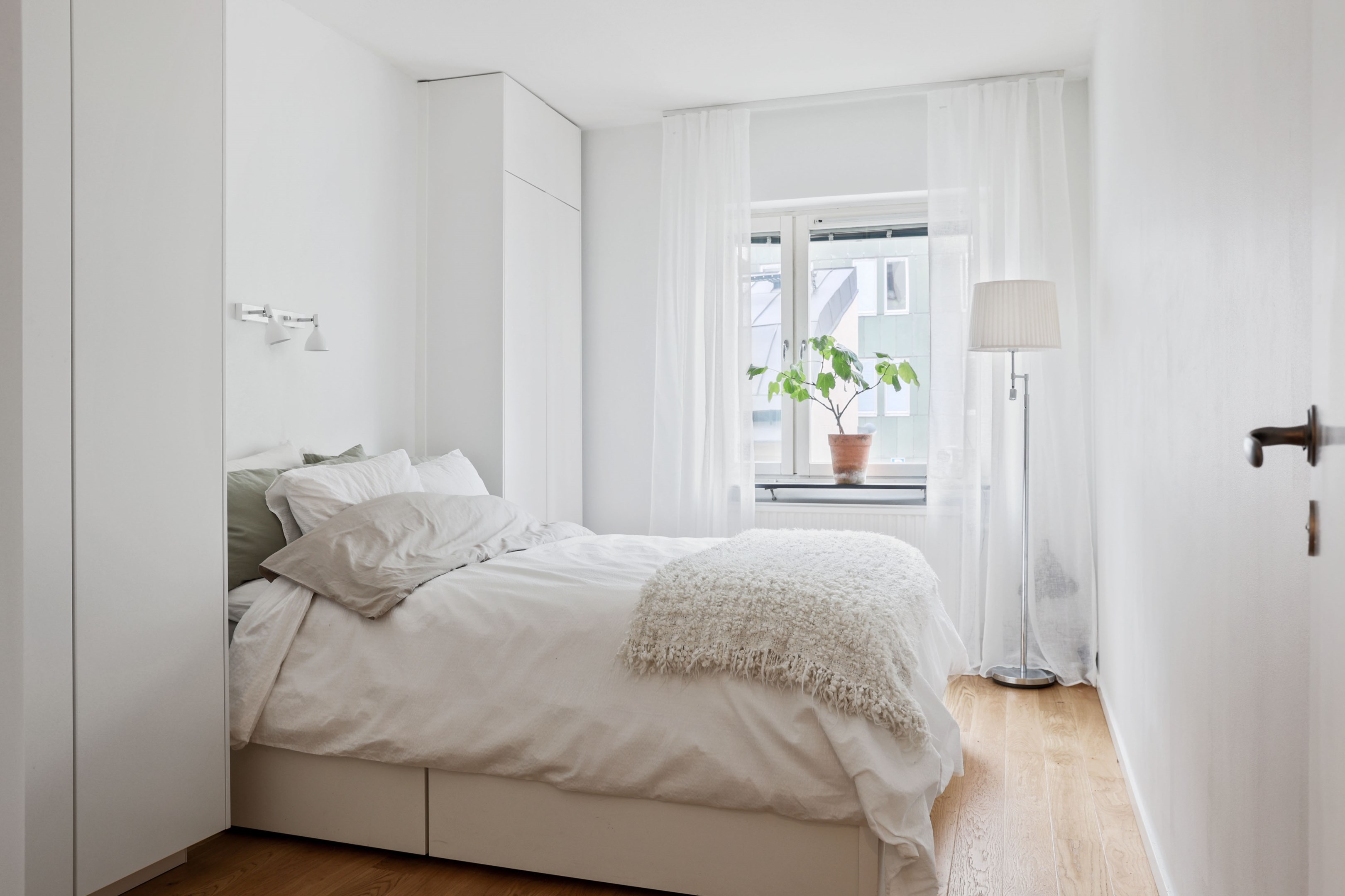 Bostadsbild från Kronobergsgatan 25A, 1 tr mot gård, Såld i Kungsholmen, Stockholm