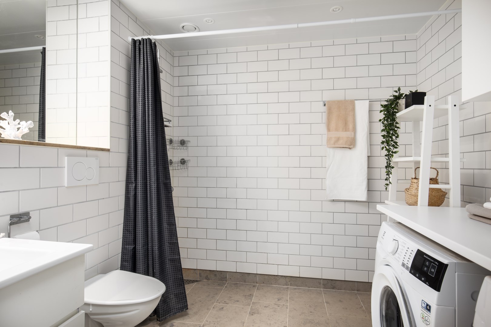 Bostadsbild från Tollare Ängsväg 28, Såld i Tollare, Nacka