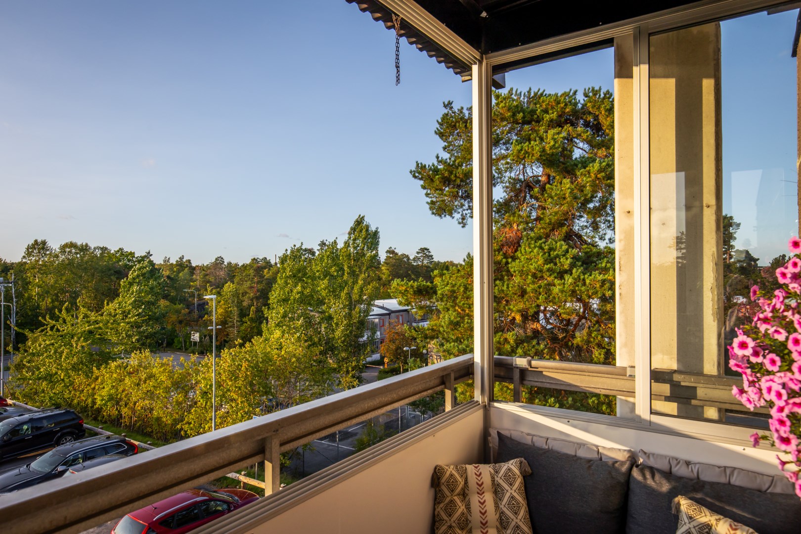 Bostadsbild från Ormingeringen 42, Såld i Västra Orminge, Nacka