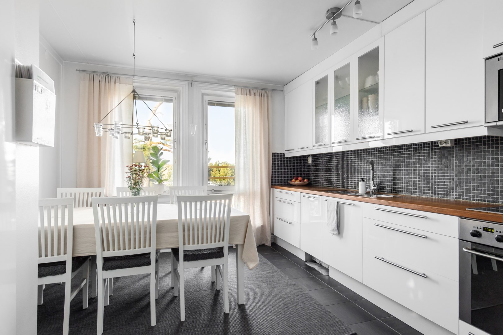 Bostadsbild från Ormingeringen 42, Såld i Västra Orminge, Nacka