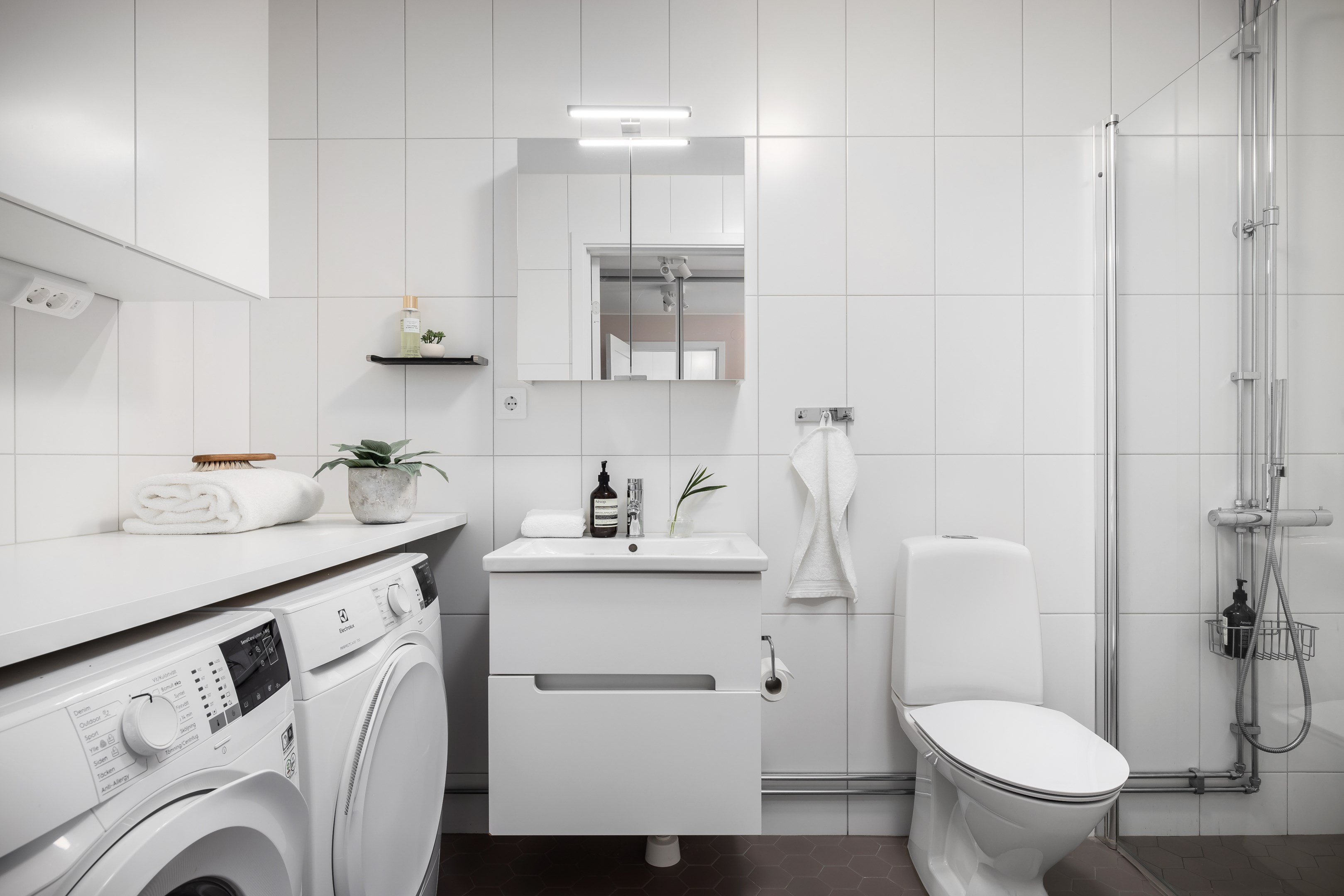 Bostadsbild från Tollareslingan 50, 4/4 tr, Såld i Tollare, Nacka